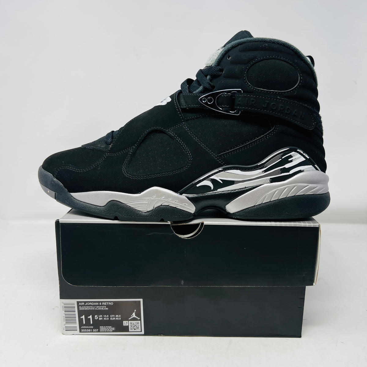 Jordan 8 Retro Chrome