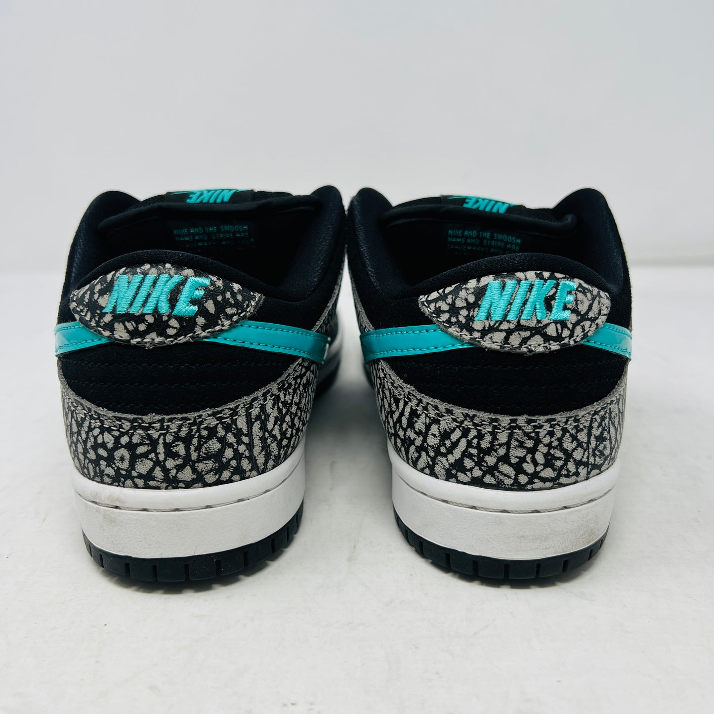 Nike SB Dunk Low atmos Elephant