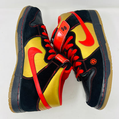 Nike SB Dunk Mid Money Cat