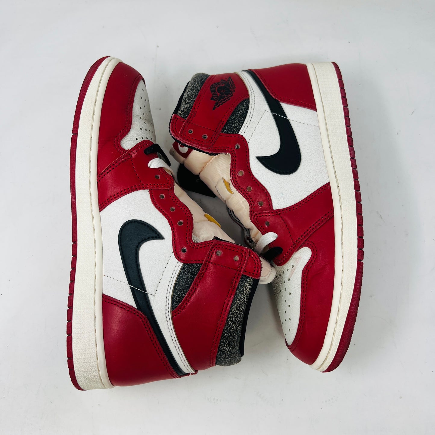 Jordan 1 Retro High OG Chicago Lost and Found