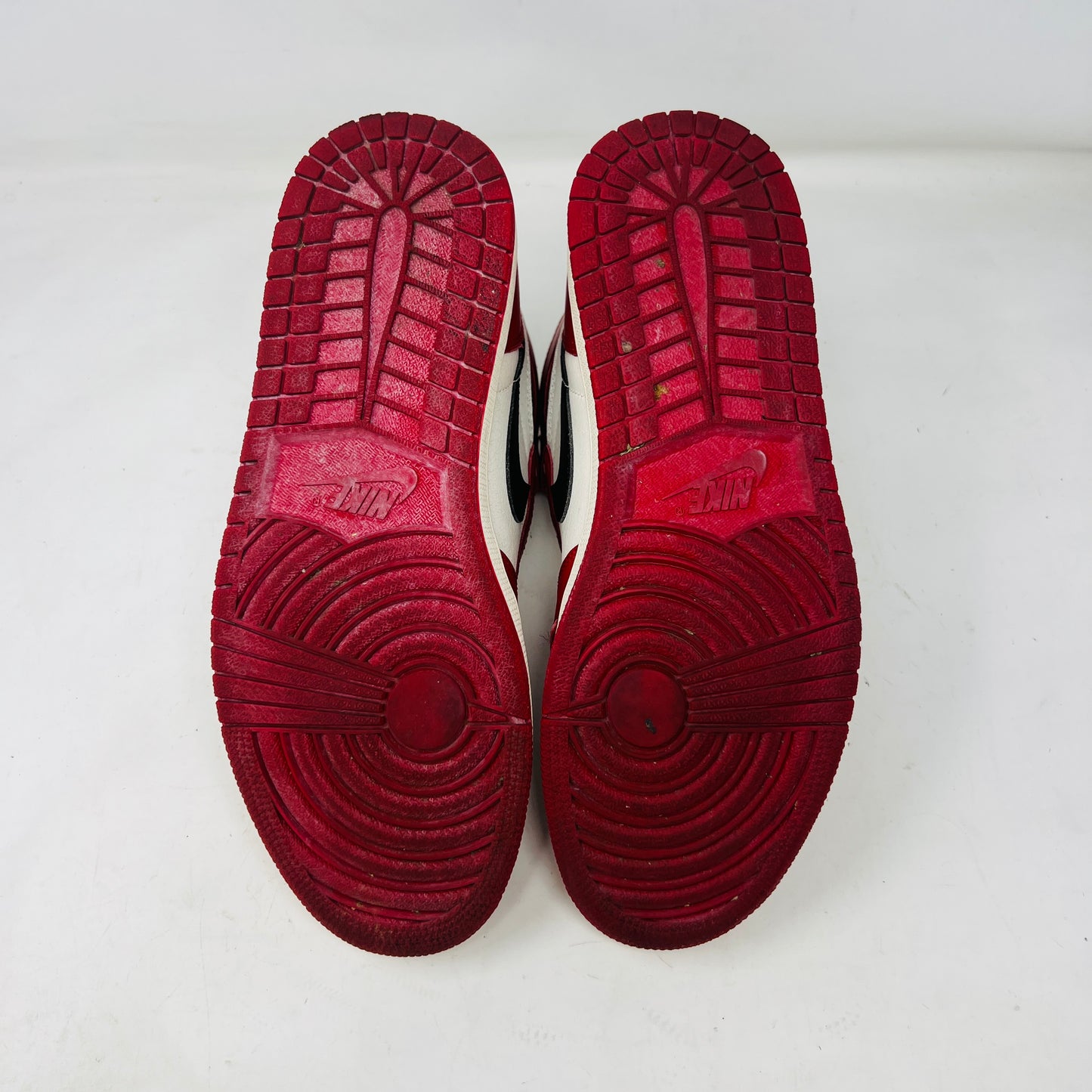 Jordan 1 Retro High OG Chicago Lost and Found