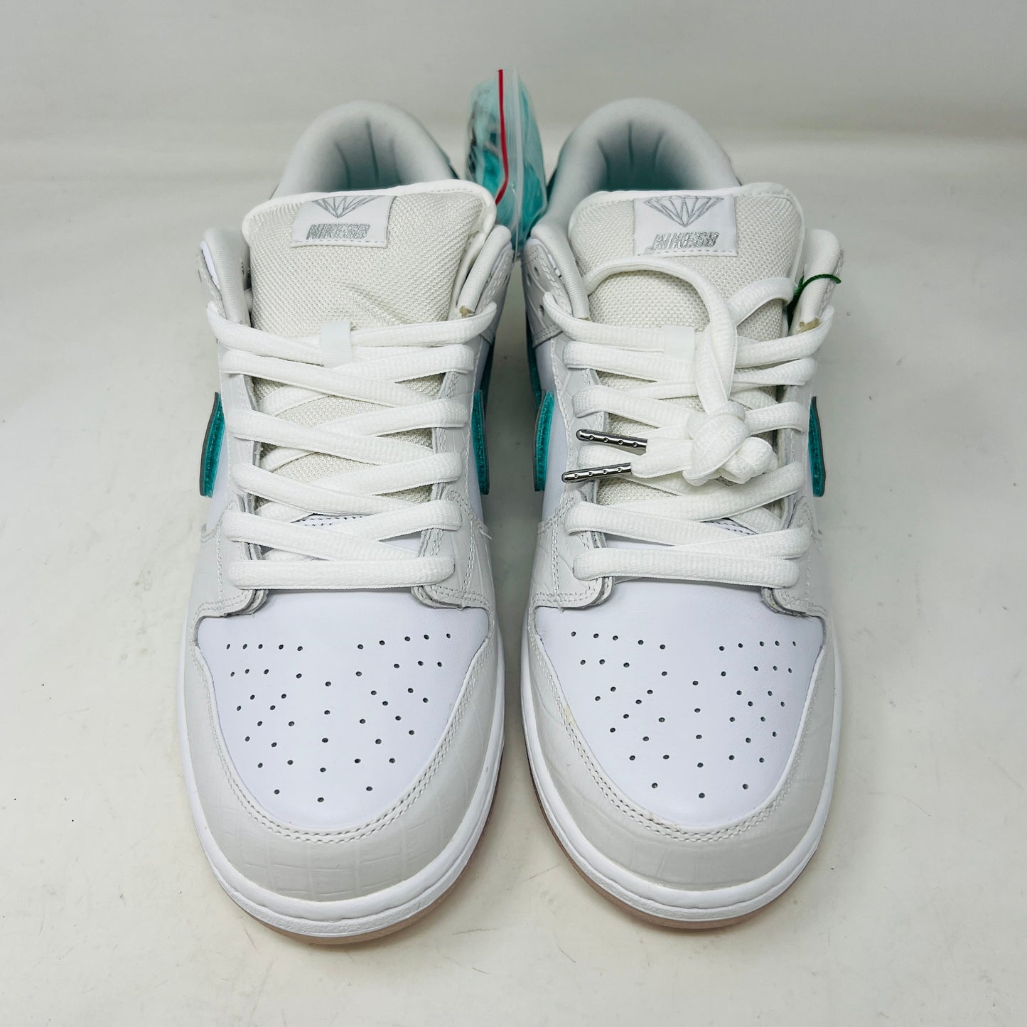 Nike SB Dunk Low Diamond Supply Co. White Diamond