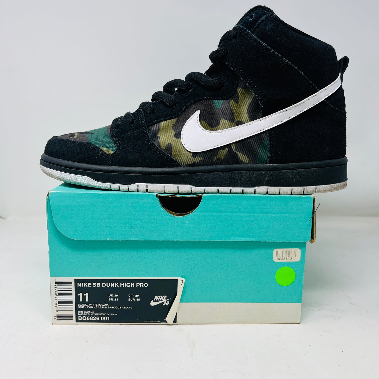 Nike SB Dunk High Camo