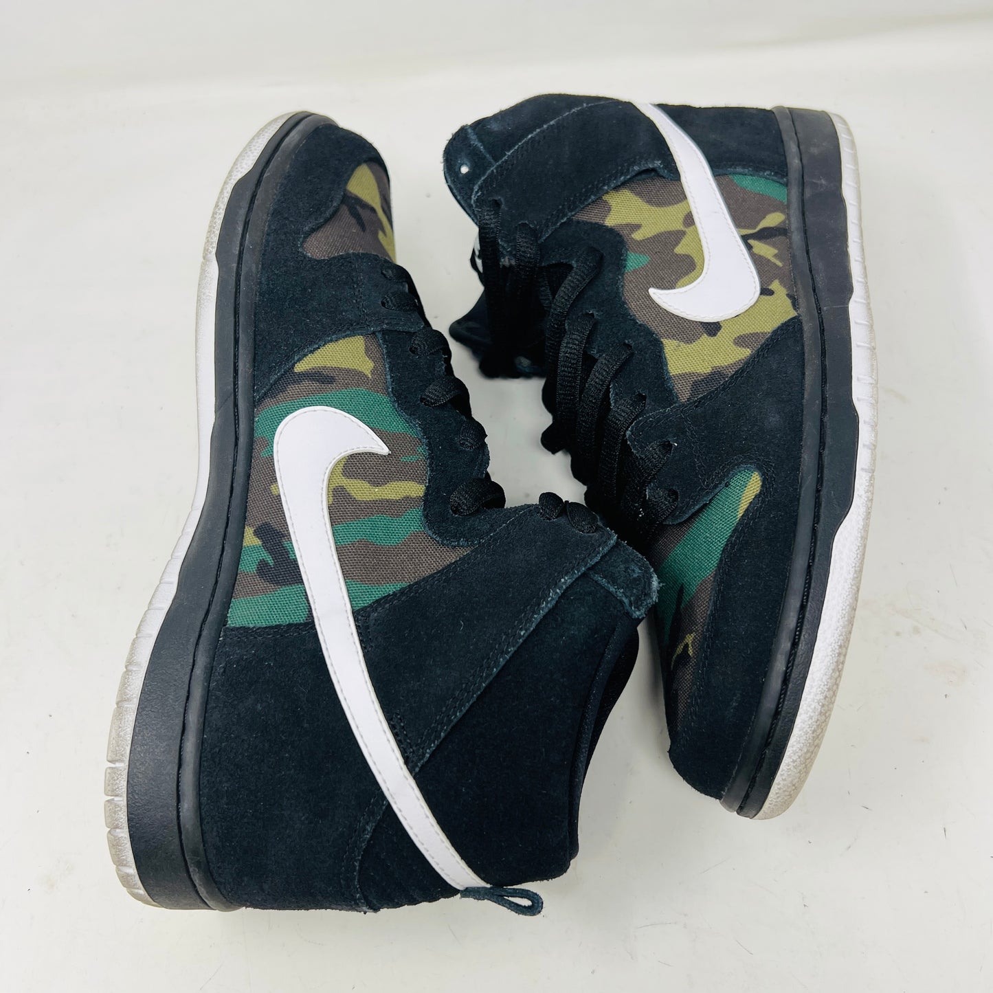 Nike SB Dunk High Camo