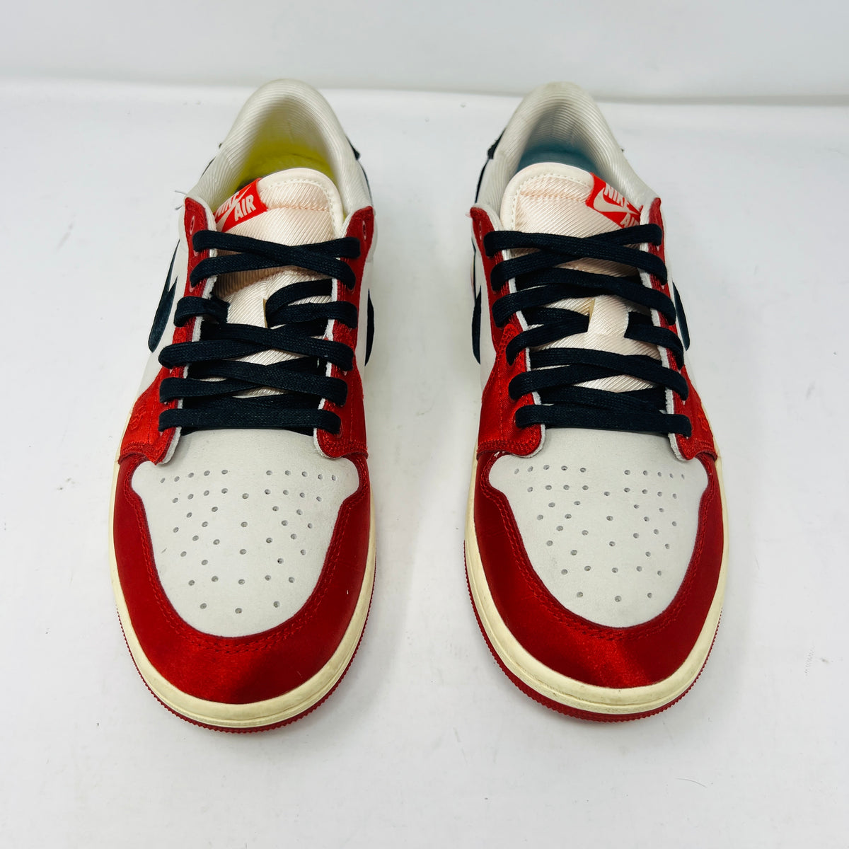 Jordan 1 Retro Low OG Trophy Room Rookie Card Away
