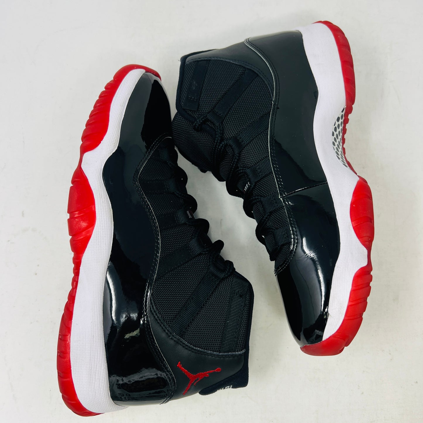 Jordan 11 Retro Playoffs Bred (2019)