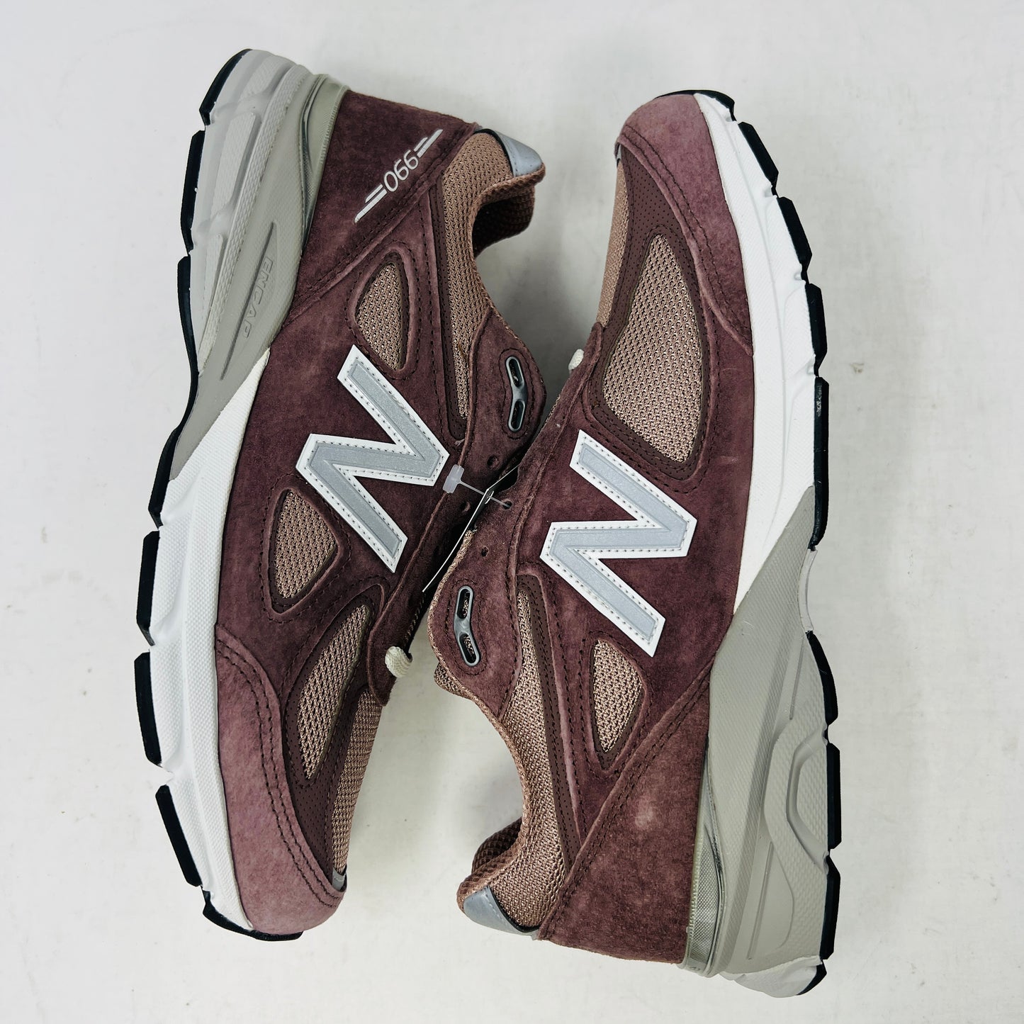 New Balance 990v4 MiUSA Kith Dusty Mauve