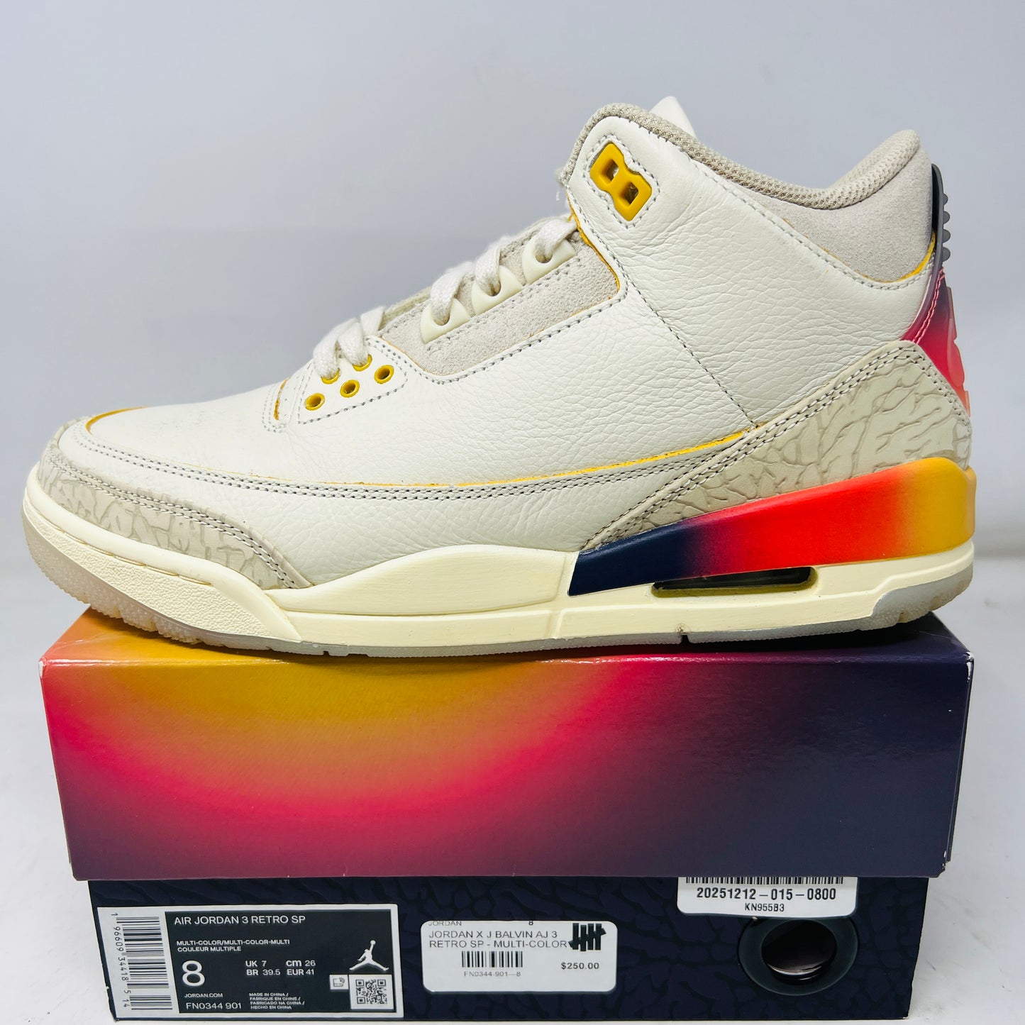 Jordan 3 Retro SP J Balvin Medellín Sunset
