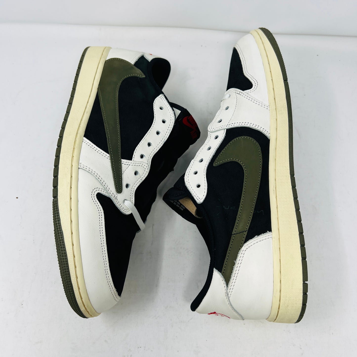 Jordan 1 Retro Low OG SP Travis Scott Olive (Women's)