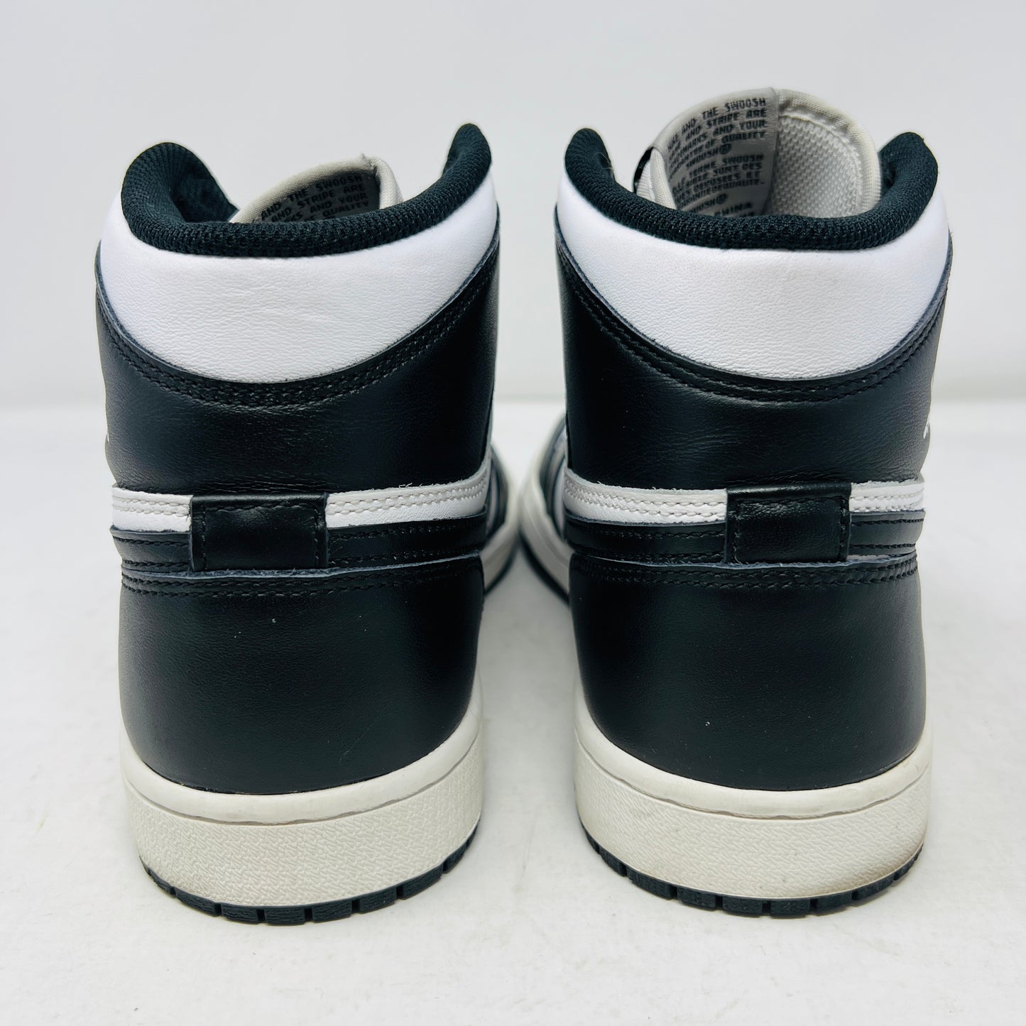 Jordan 1 Retro Black White (2014)