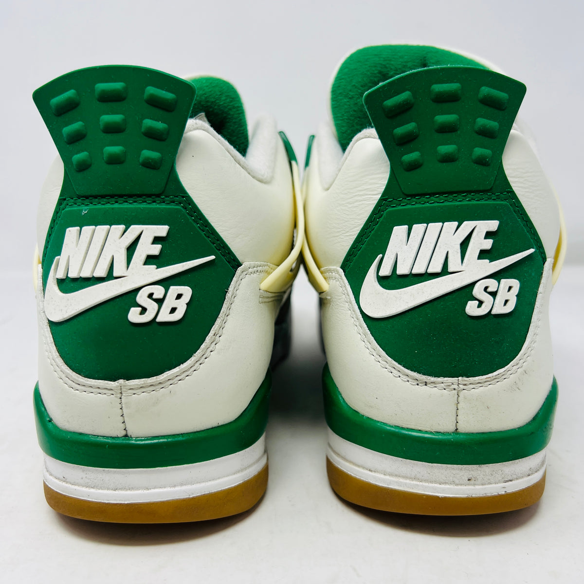 Jordan 4 Retro SB Pine Green