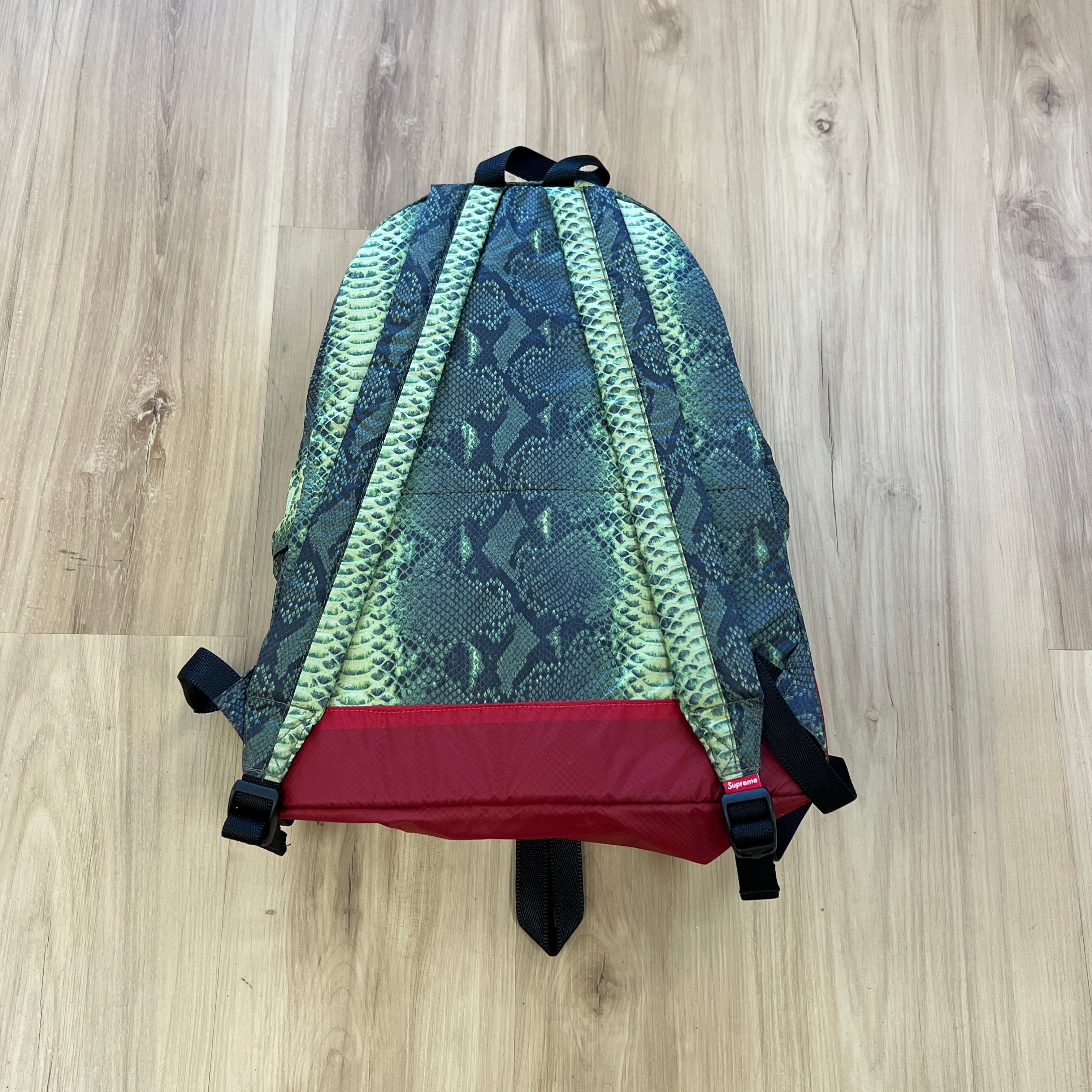 Supreme The North Face Snakeskin Lightweight Day Pack Green – Holy
