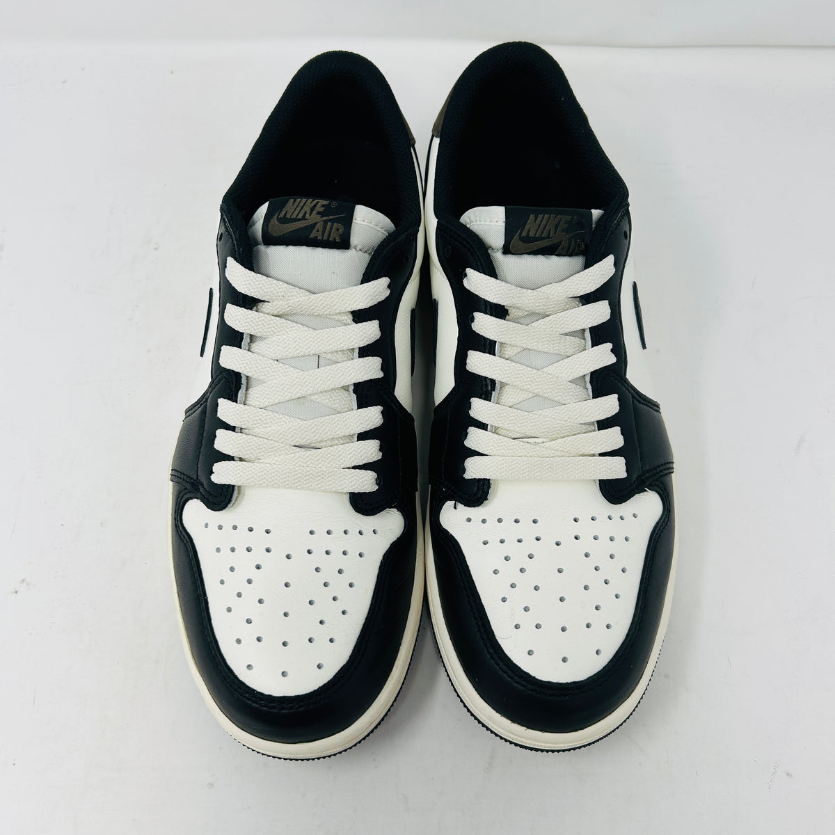Jordan 1 Retro Low OG Mocha