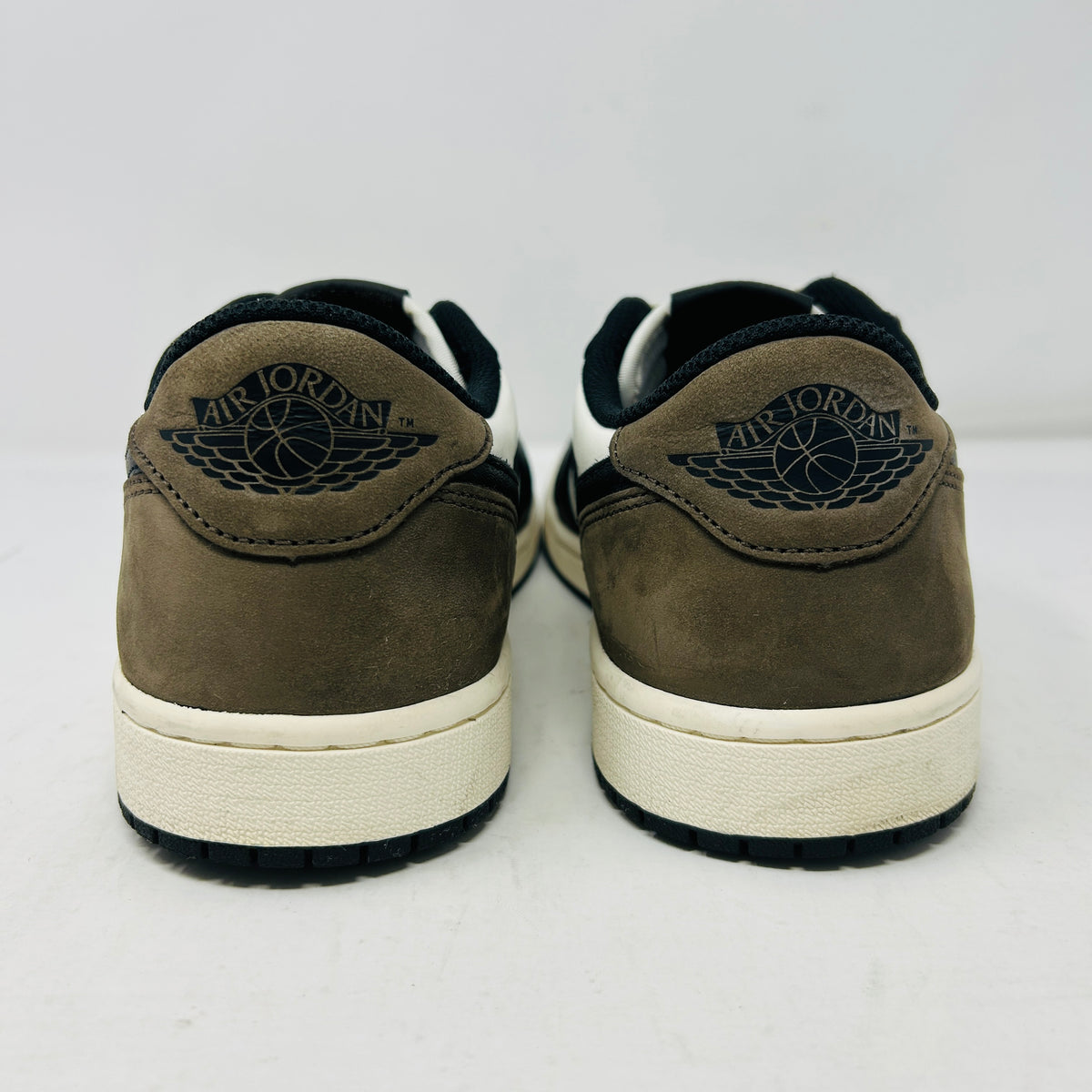Jordan 1 Retro Low OG Mocha
