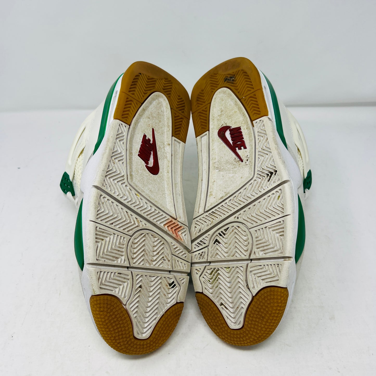 Jordan 4 Retro SB Pine Green