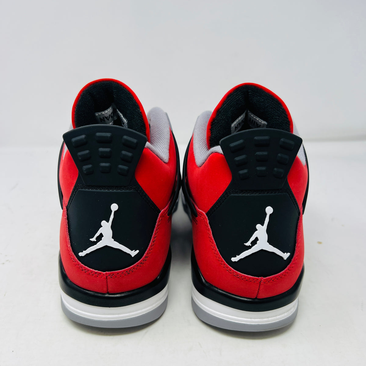 Jordan 4 Retro Toro Bravo (2026)