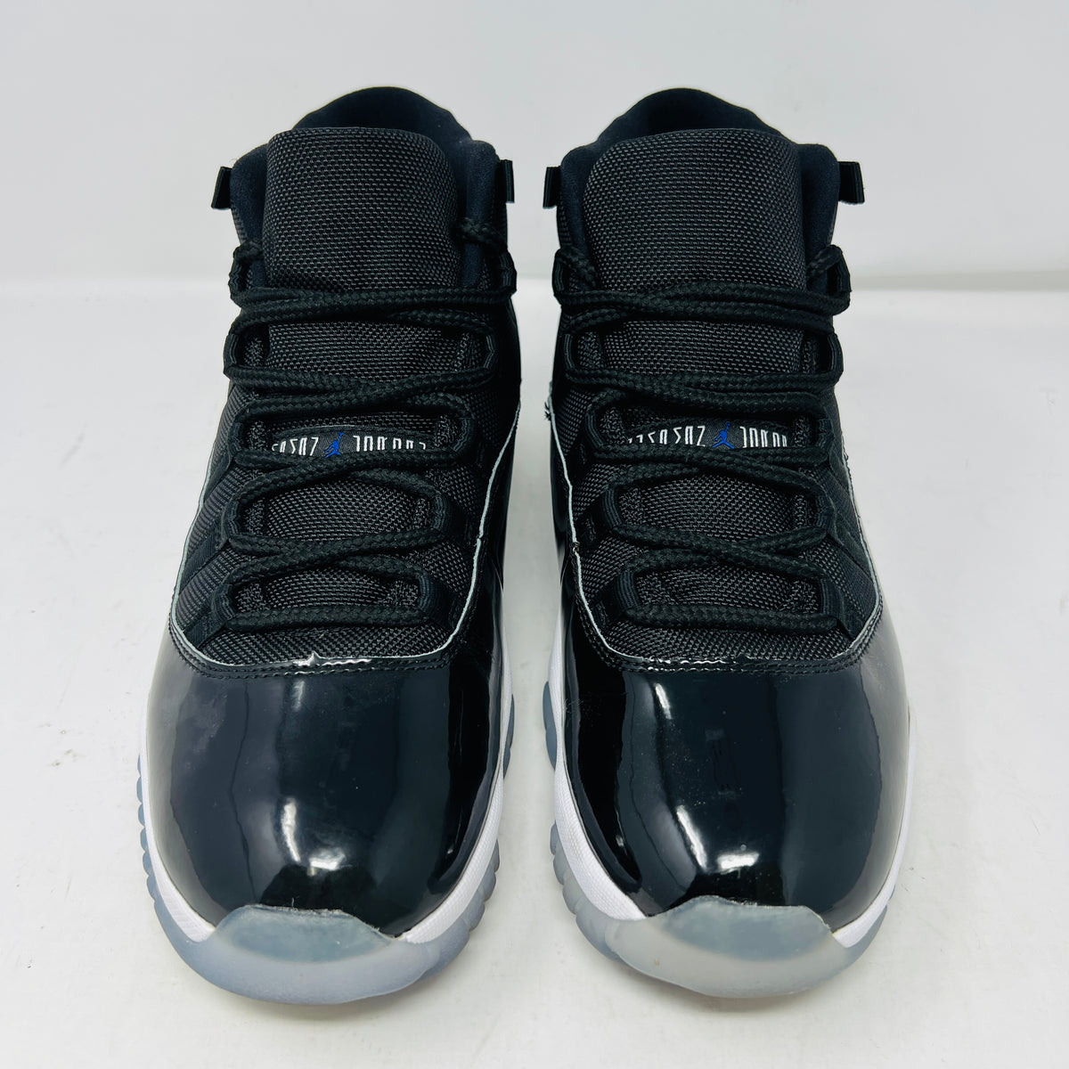 Jordan 11 Retro Space Jam (2016)