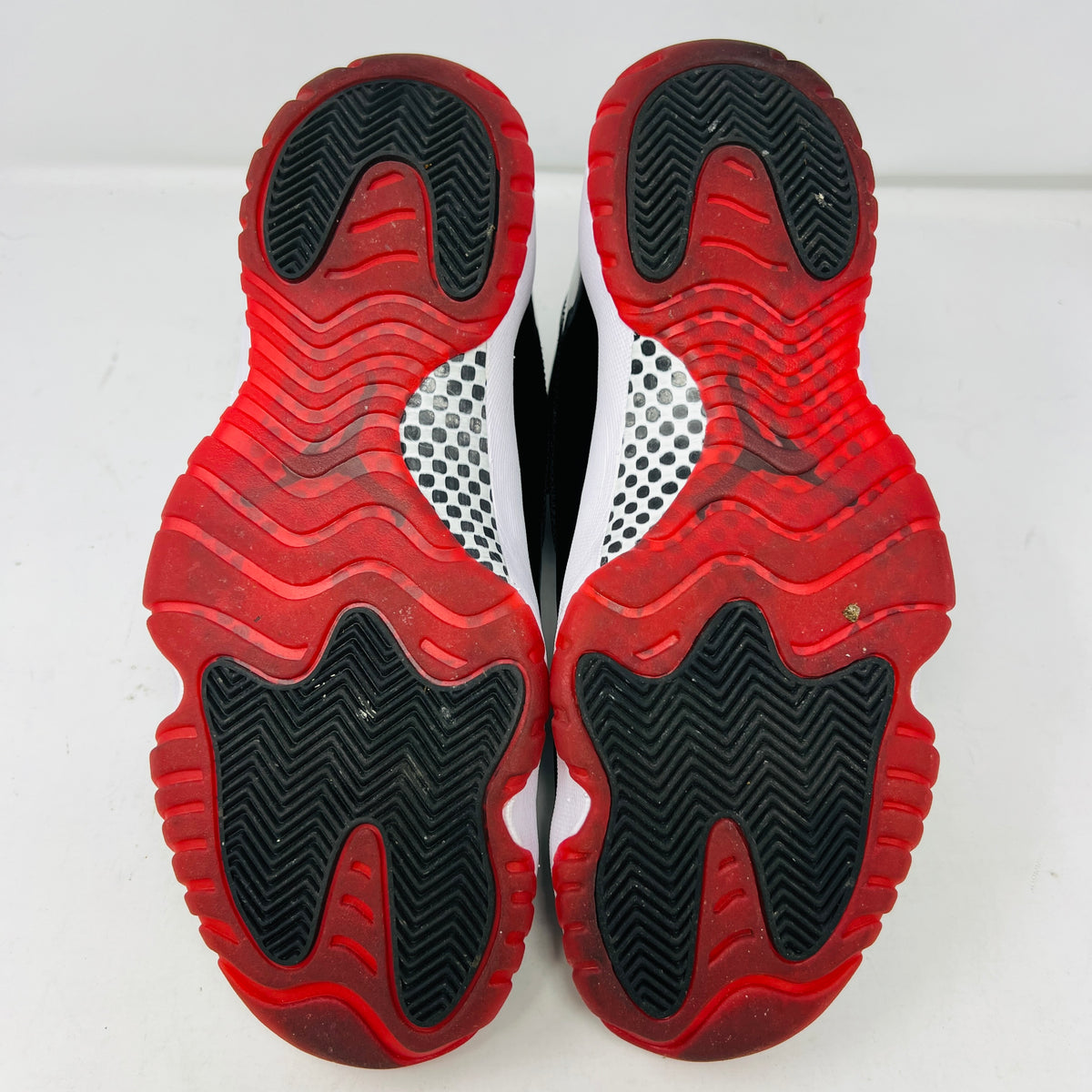 Jordan 11 Retro Playoffs Bred
