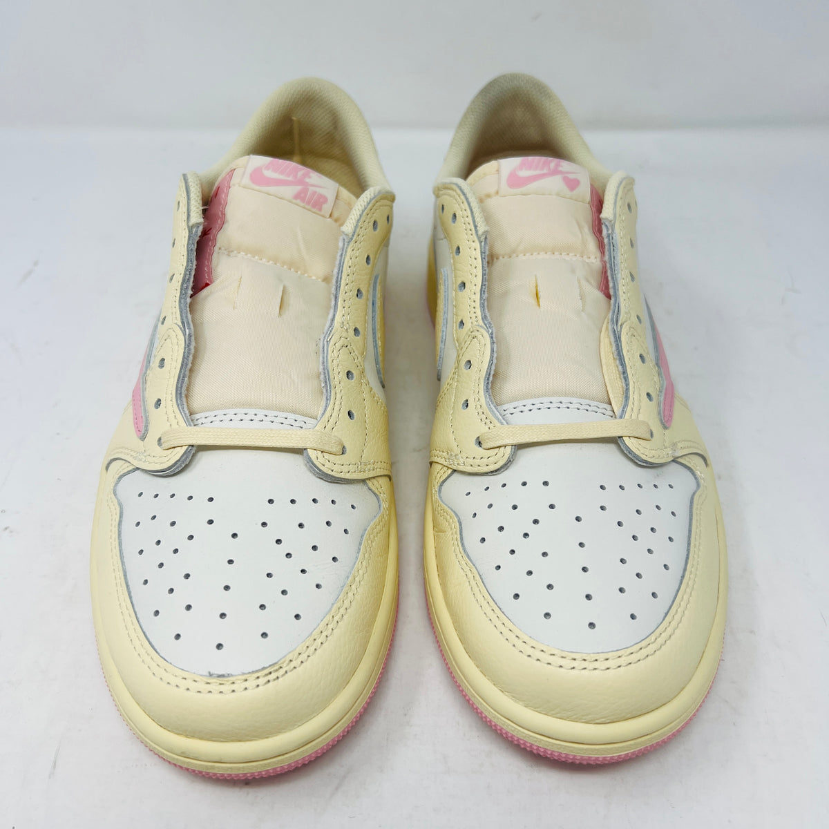 Jordan 1 Retro Low OG SP Travis Scott Shy Pink