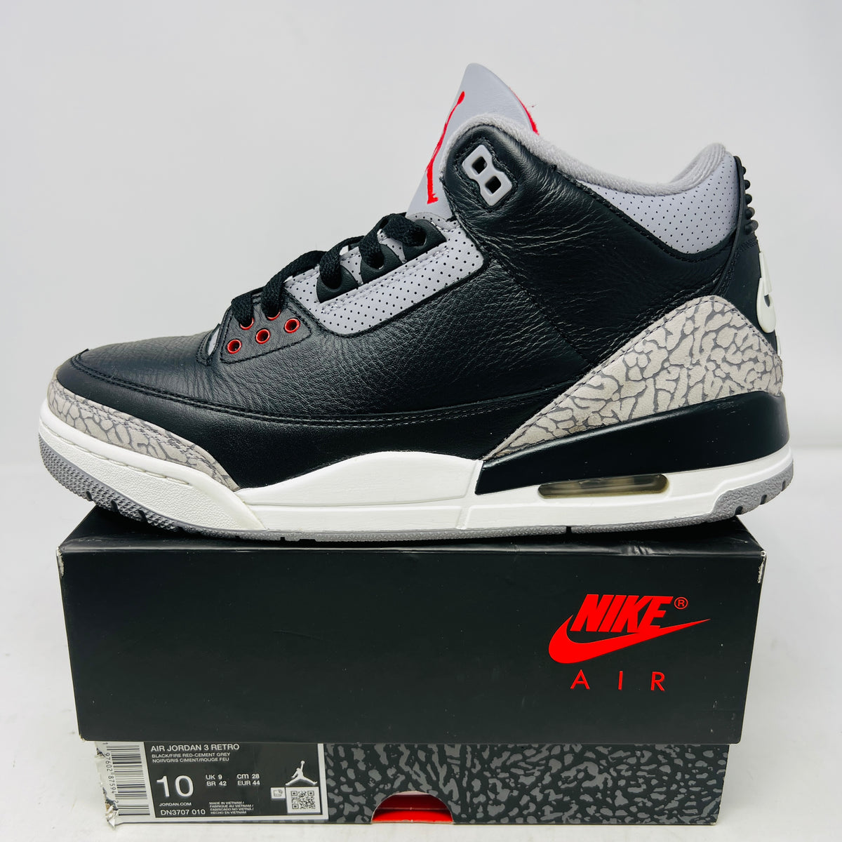 Jordan 3 Retro OG Black Cement (2024)