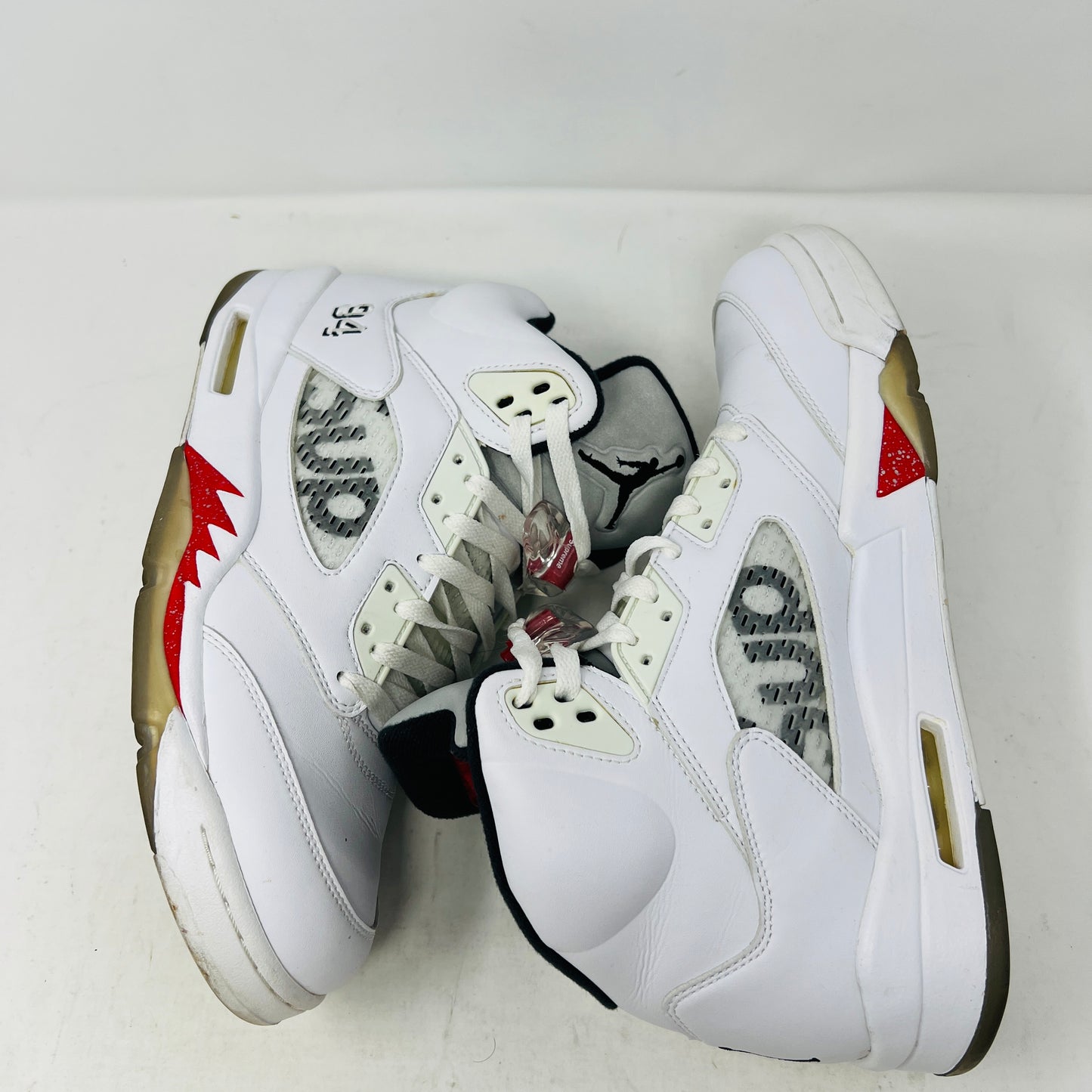 Jordan 5 Retro Supreme White