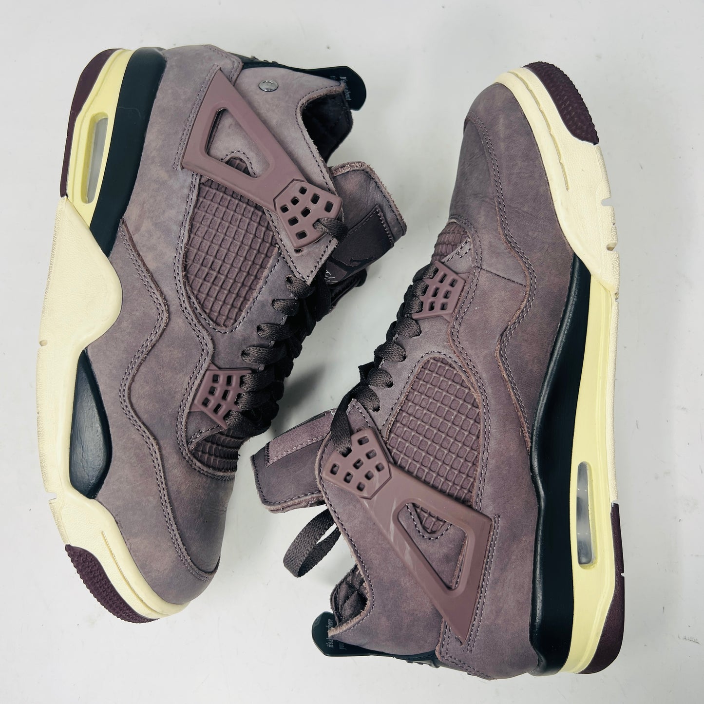 Jordan 4 Retro SP A Ma Maniére Violet Ore