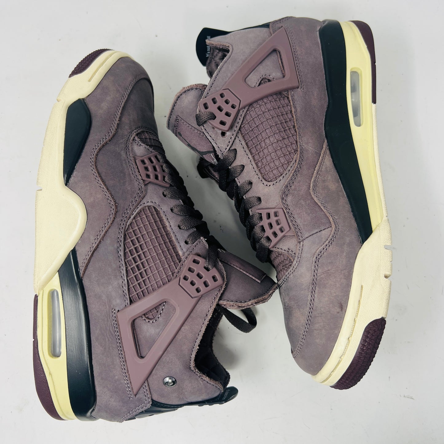 Jordan 4 Retro SP A Ma Maniére Violet Ore
