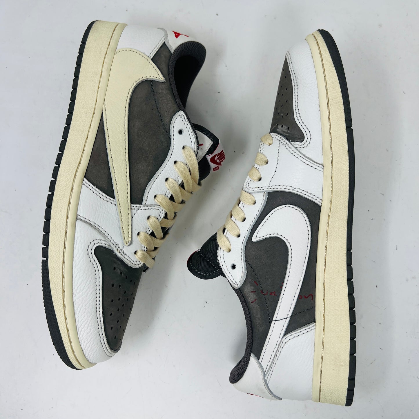 Jordan 1 Retro Low OG SP Travis Scott Reverse Mocha