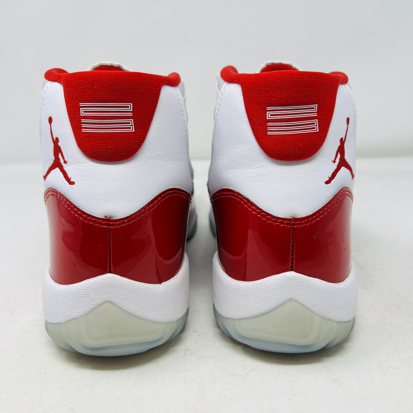 Jordan 11 Retro Cherry (2022)