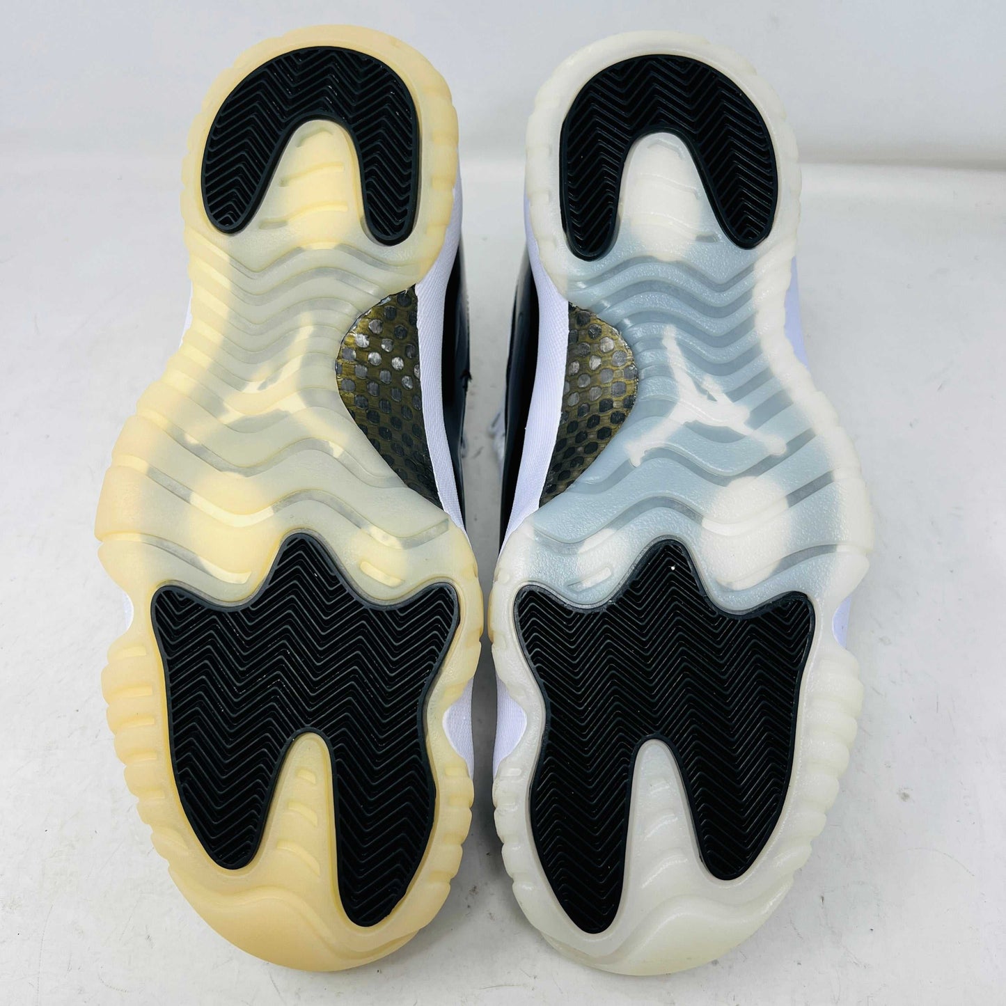 Jordan 11 Retro DMP Gratitude (2023)