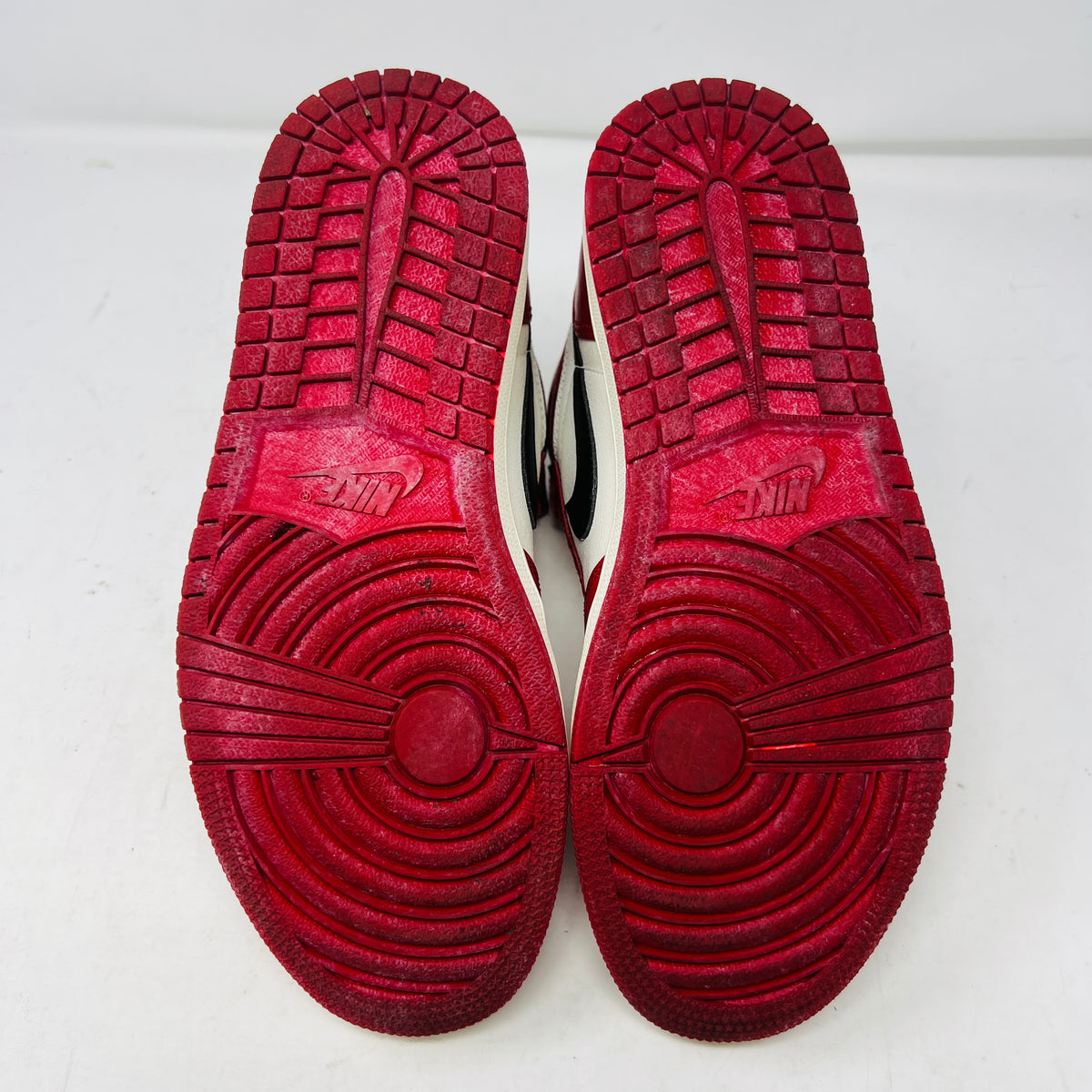 Jordan 1 Retro High OG Chicago Lost and Found