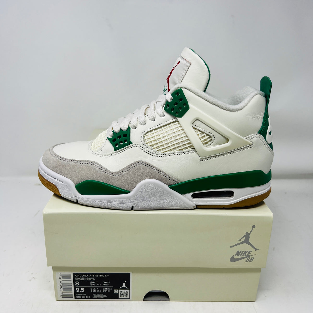 Jordan 4 Retro SB Pine Green
