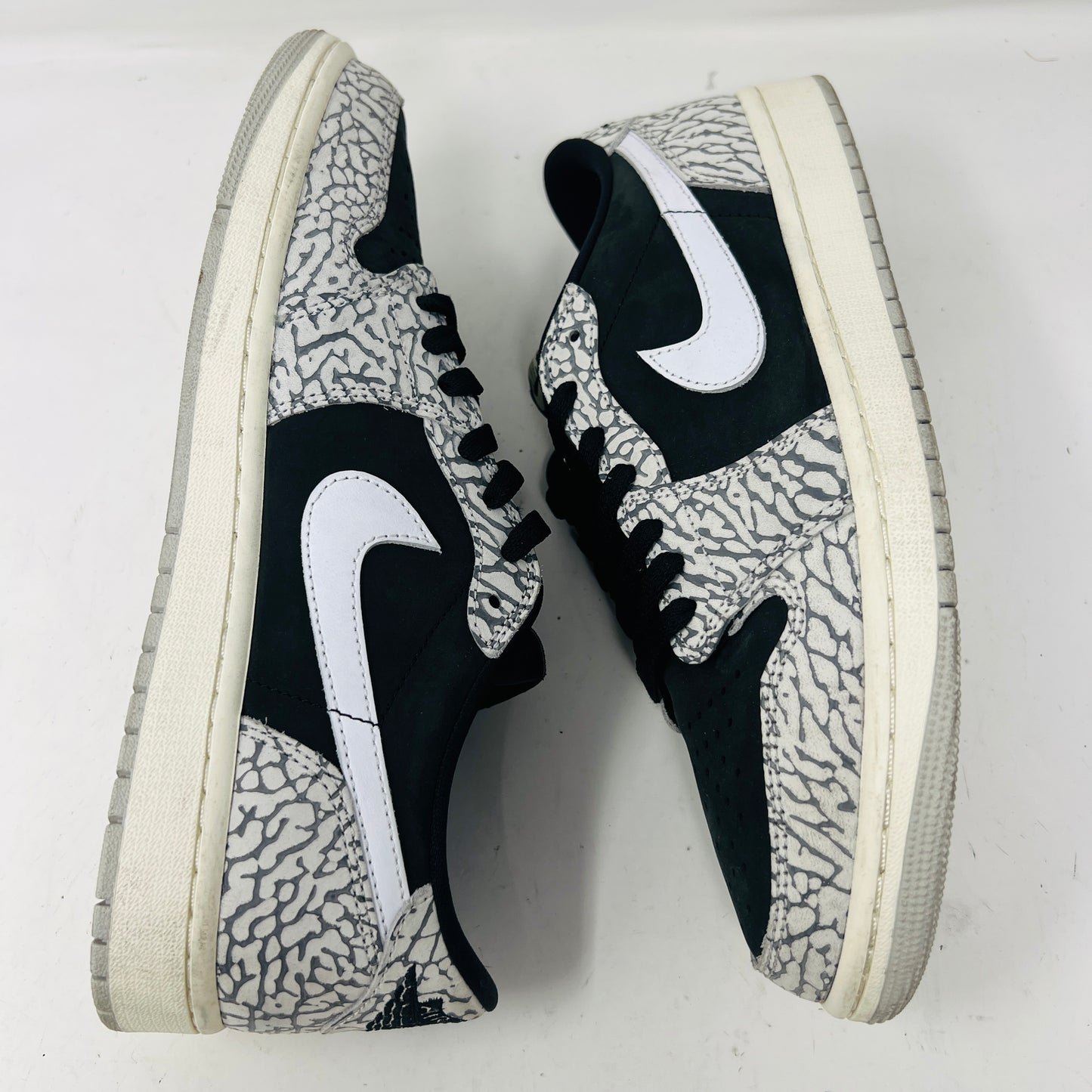 Jordan 1 Retro Low OG Black Cement