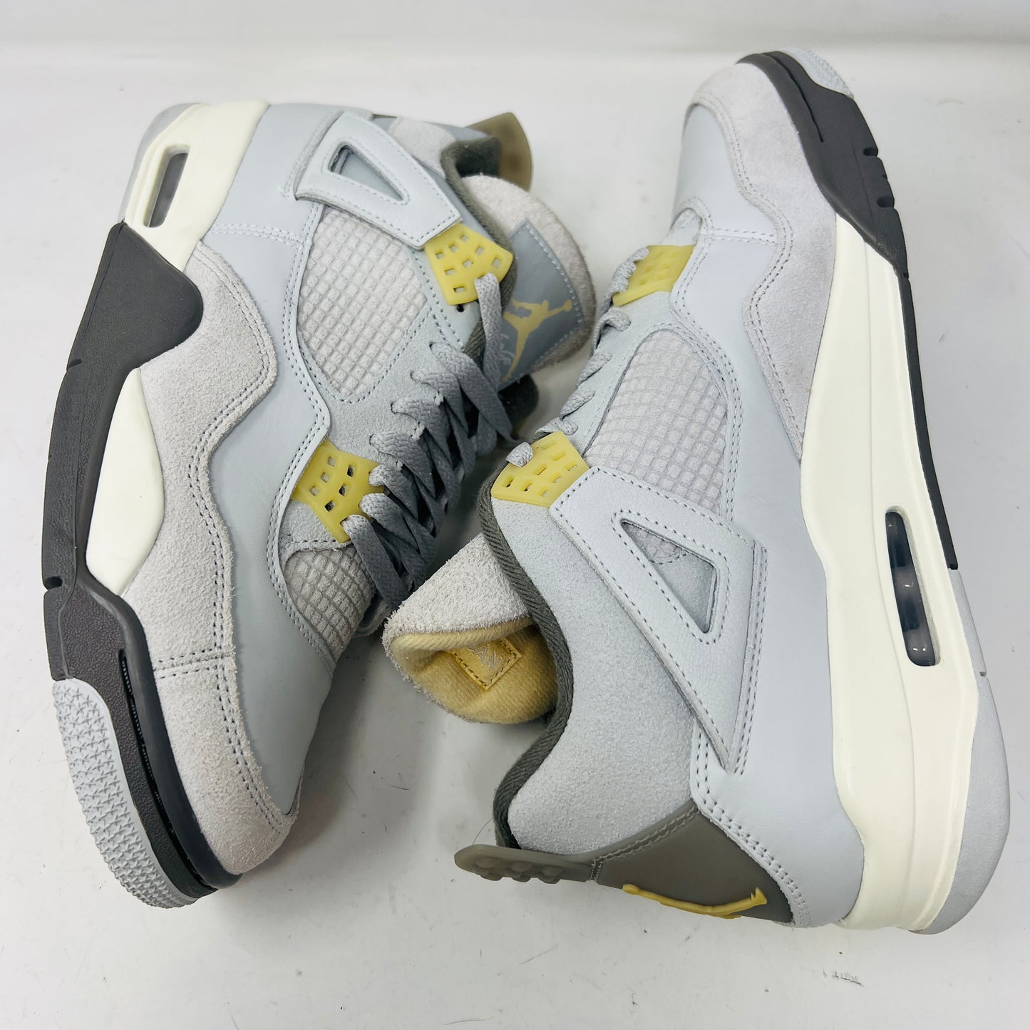Jordan 4 Retro SE Craft Photon Dust