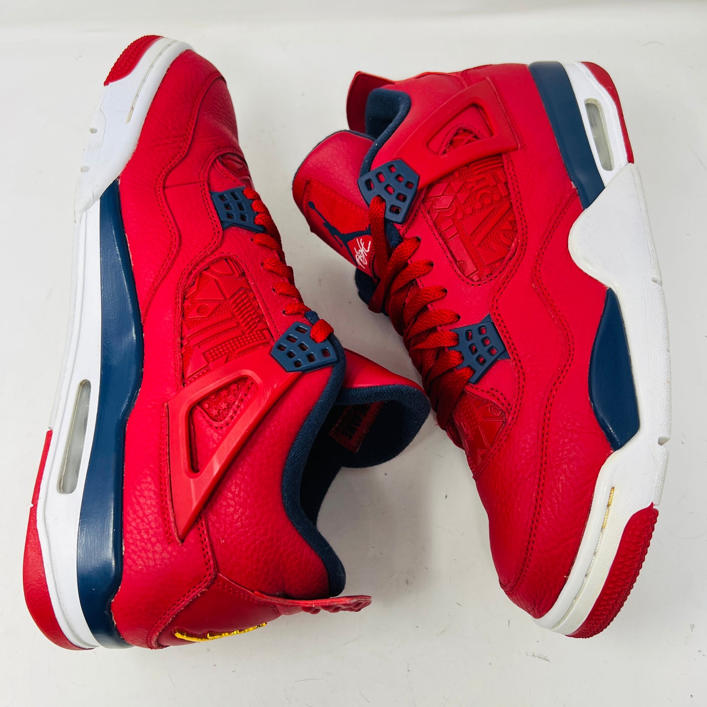 Jordan 4 Retro FIBA (2019)