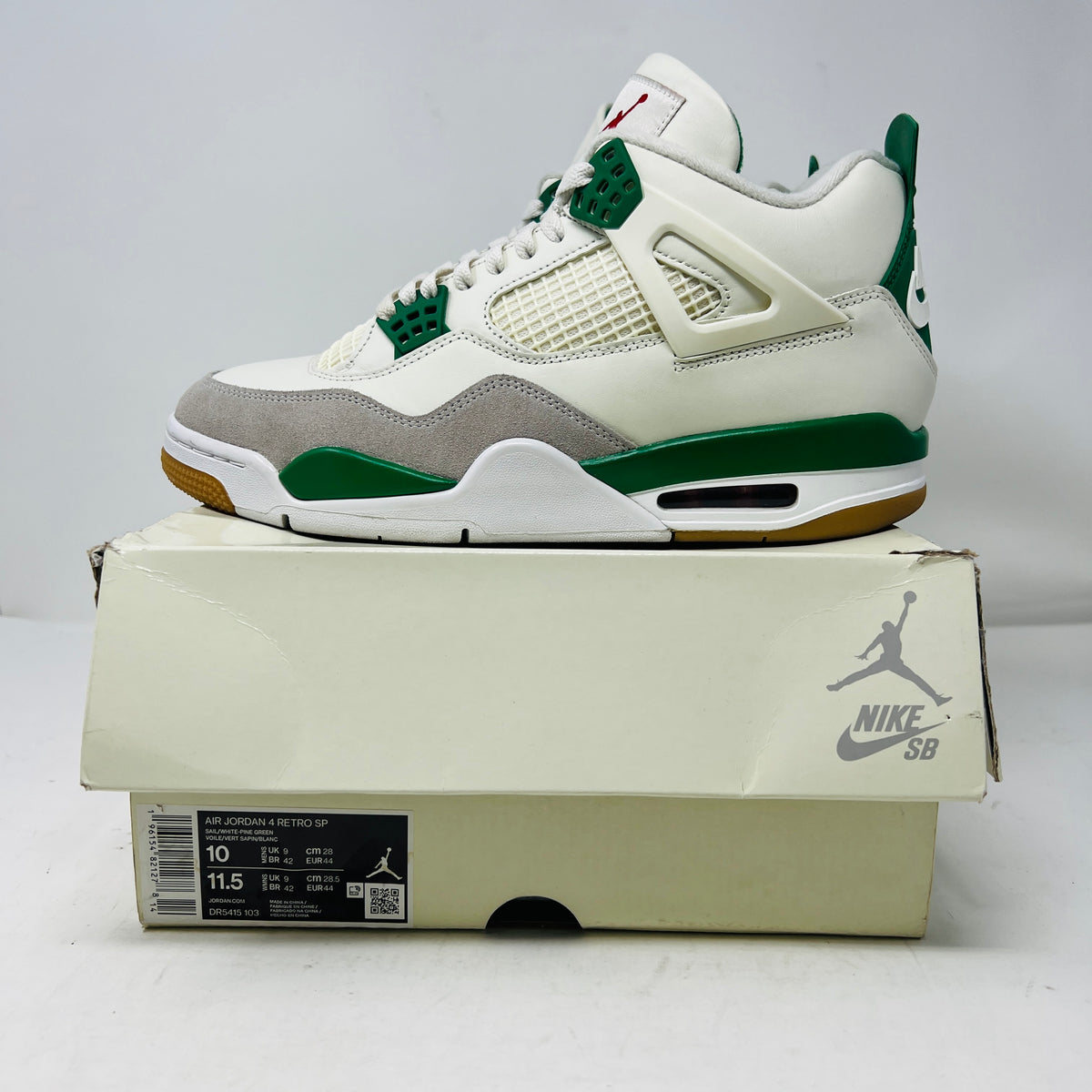 Jordan 4 Retro SB Pine Green