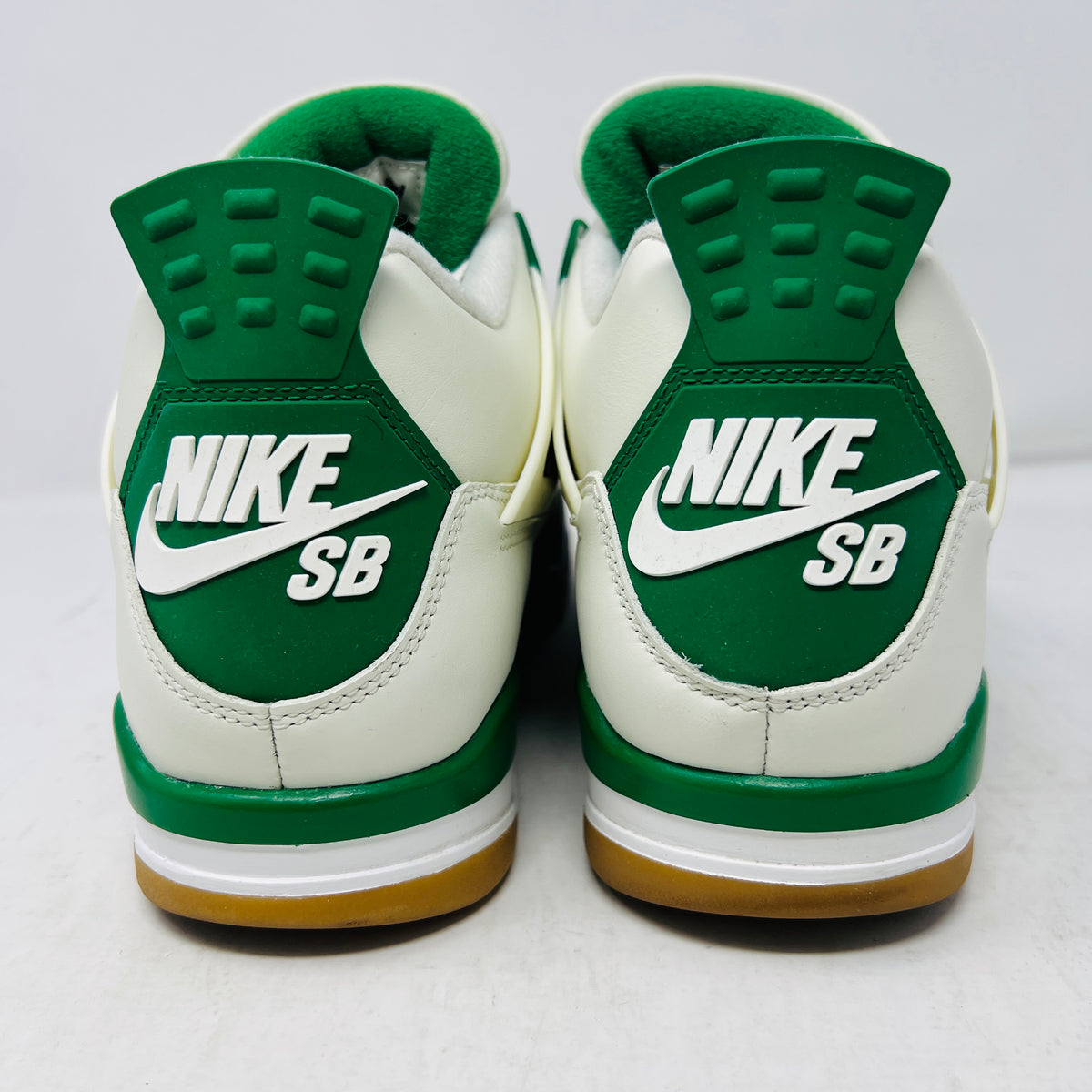 Jordan 4 Retro SB Pine Green