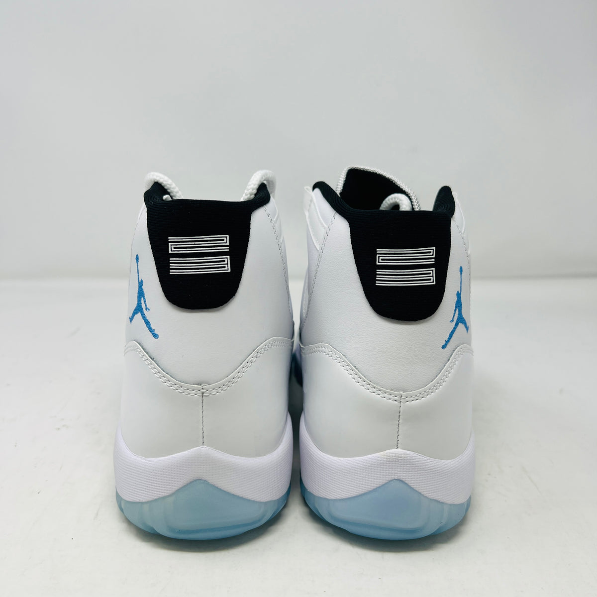Jordan 11 Retro Legend Blue (2024)