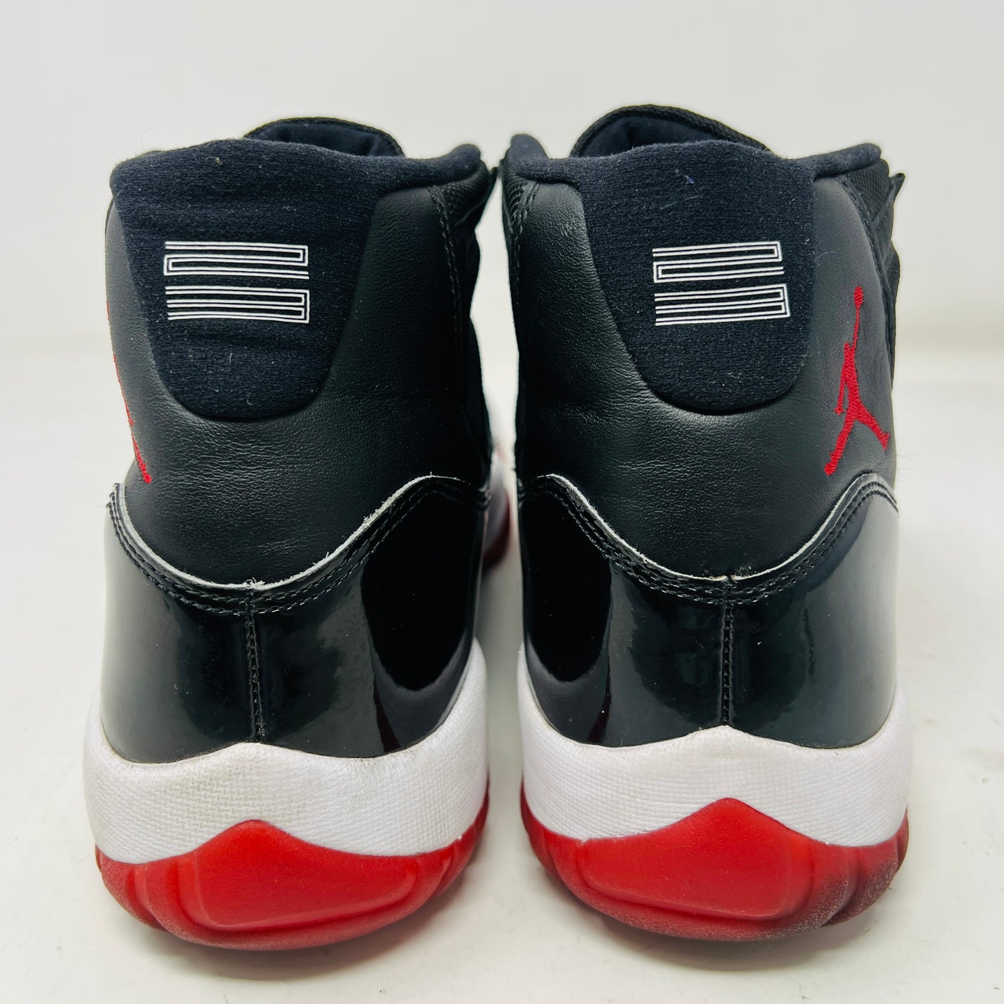 Jordan 11 Retro Playoffs Bred (2019)