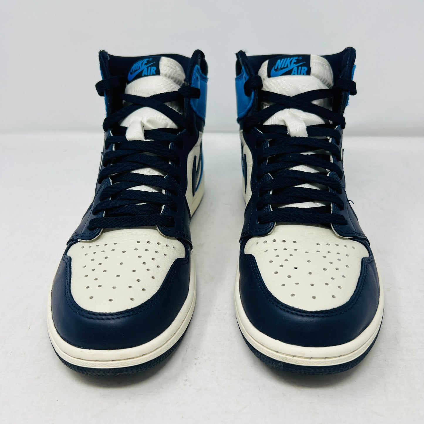 Jordan 1 Retro High Obsidian