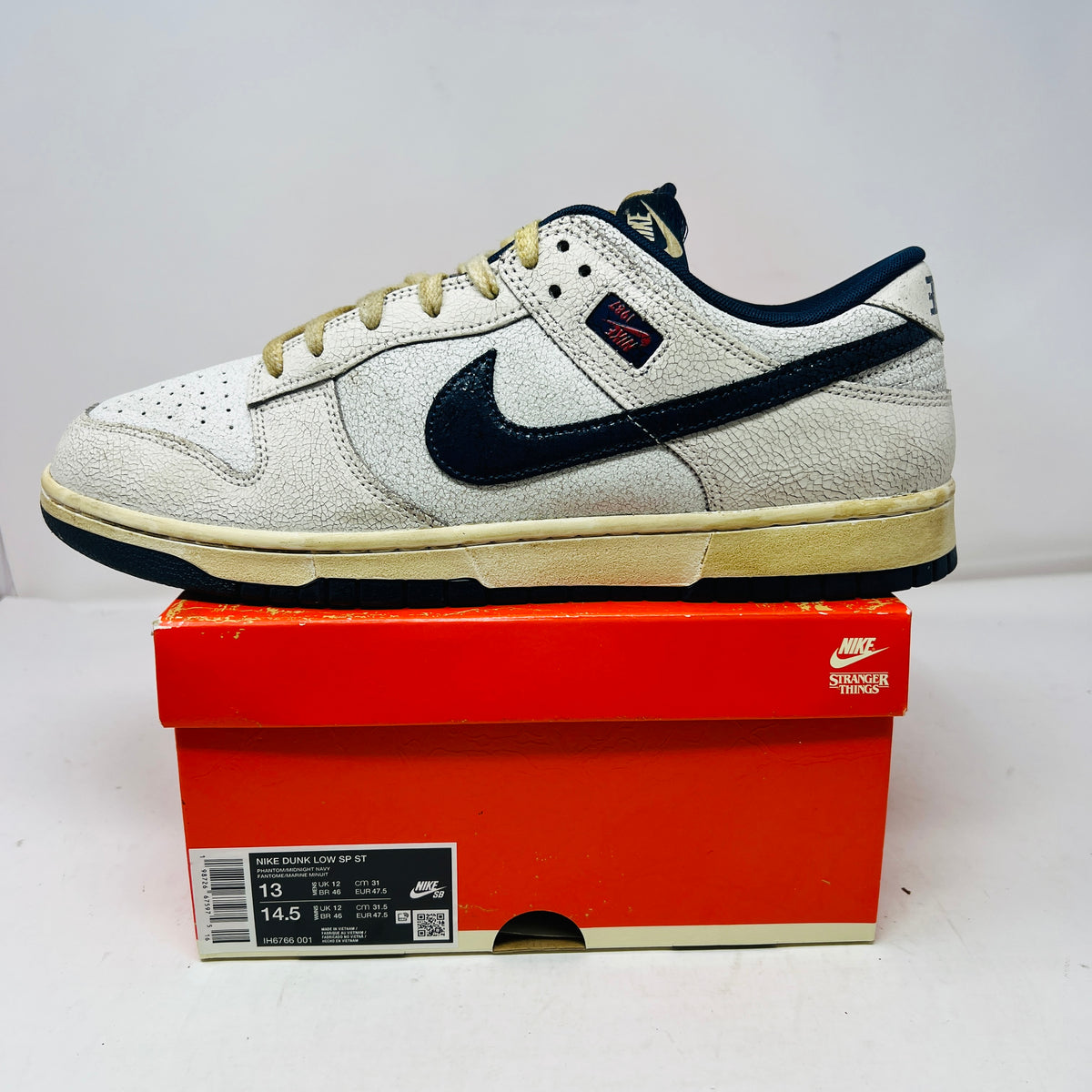 Nike Dunk Low Stranger Things Phantom