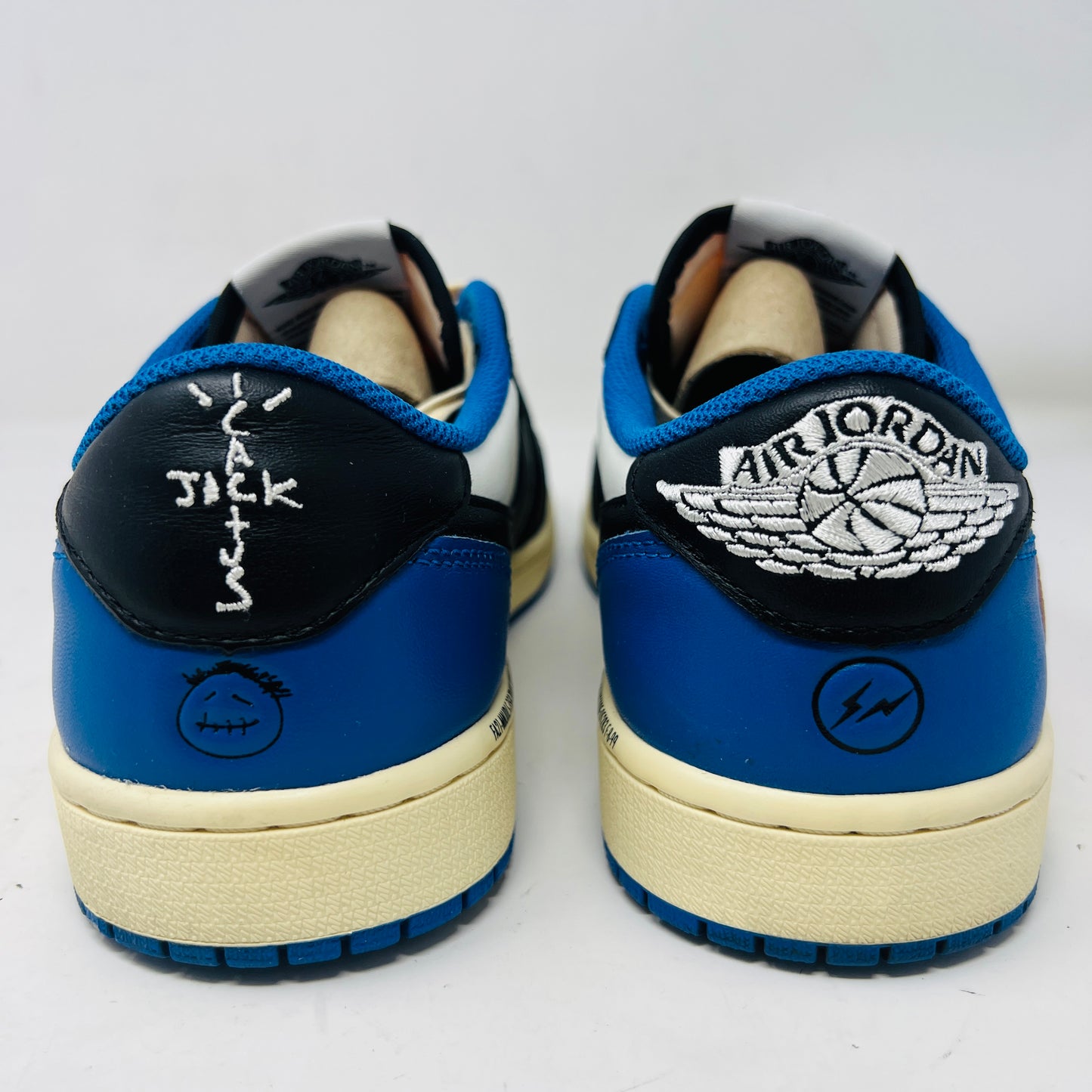 Jordan 1 Retro Low OG SP Fragment x Travis Scott