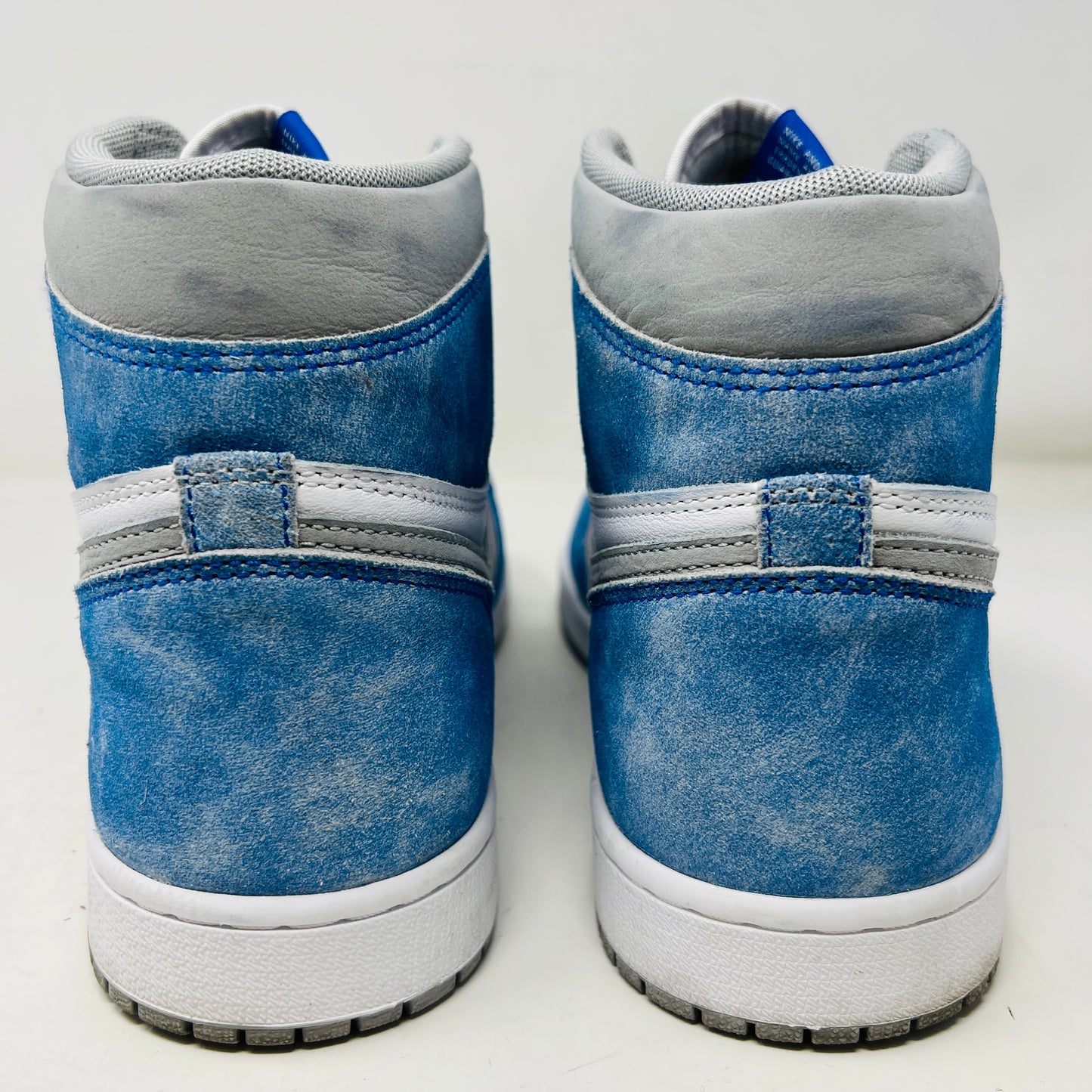 Jordan 1 Retro High Hyper Royal Smoke Grey