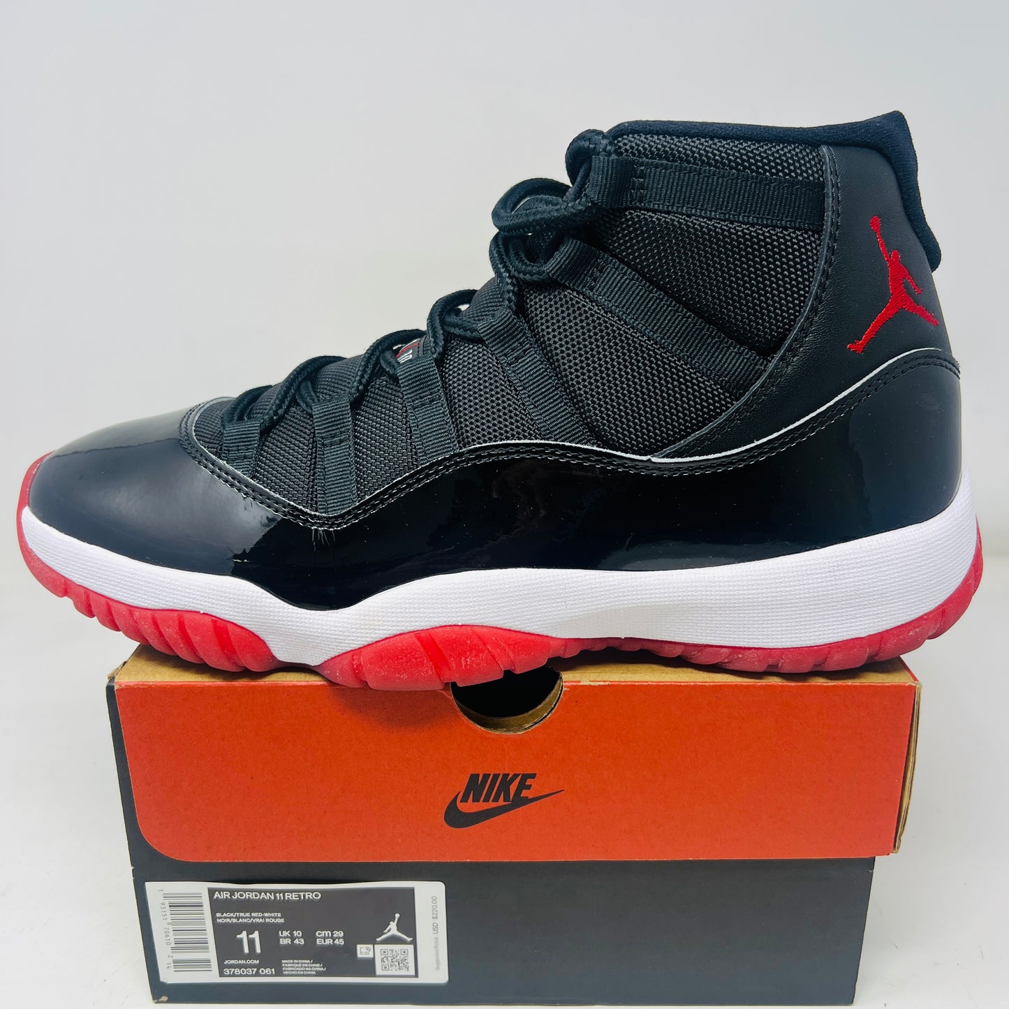 Jordan 11 Retro Playoffs Bred (2019)