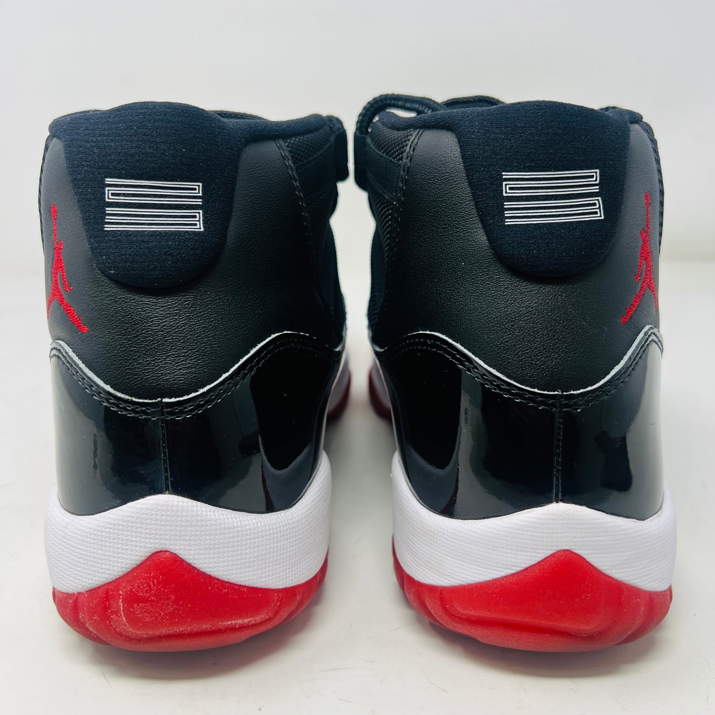 Jordan 11 Retro Playoffs Bred (2019)