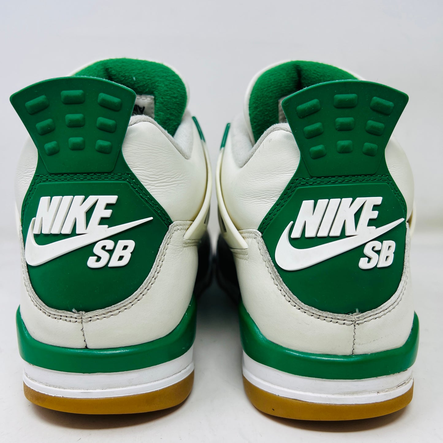 Jordan 4 Retro SB Pine Green