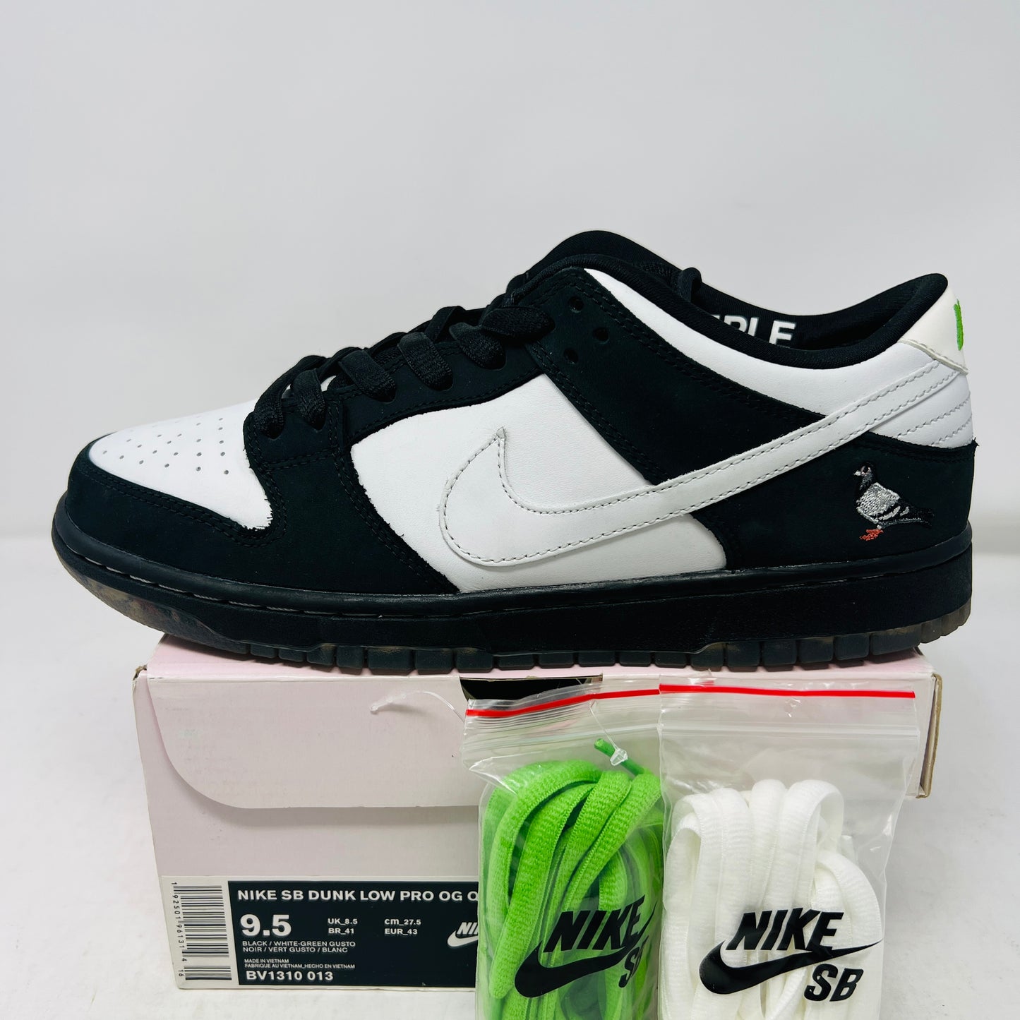 Nike SB Dunk Low Panda Pigeon (Engraved)
