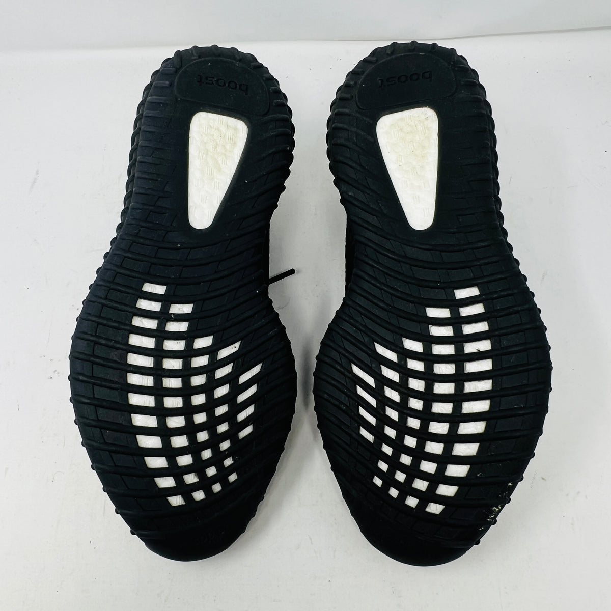 adidas Yeezy Boost 350 V2 Core Black White