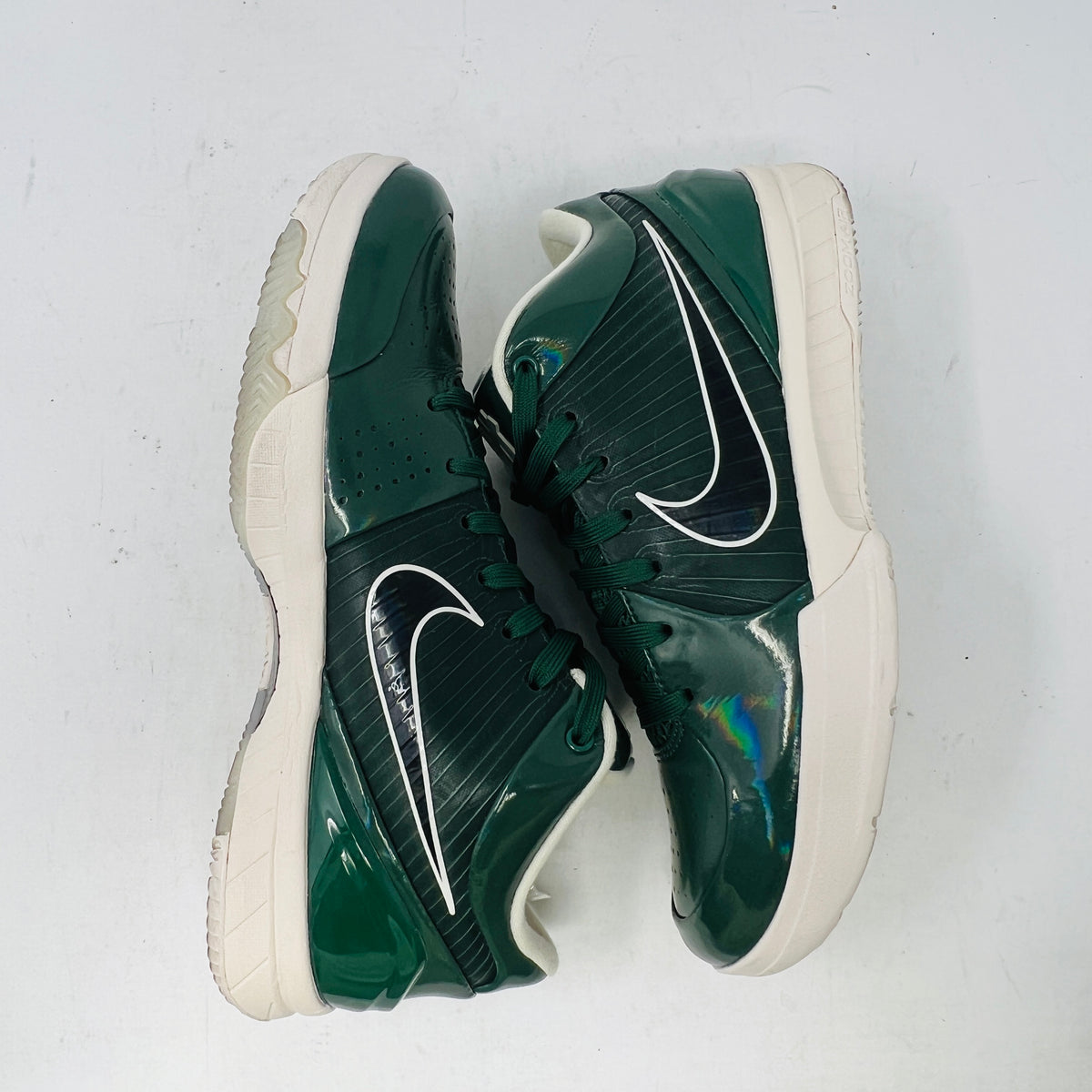 Nike Kobe 4 Protro Undefeated Milwaukee Bucks