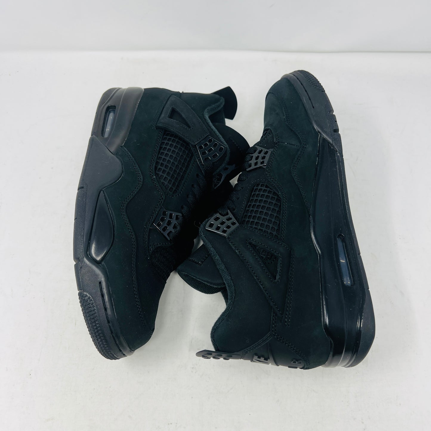 Jordan 4 Retro Black Cat (2025)